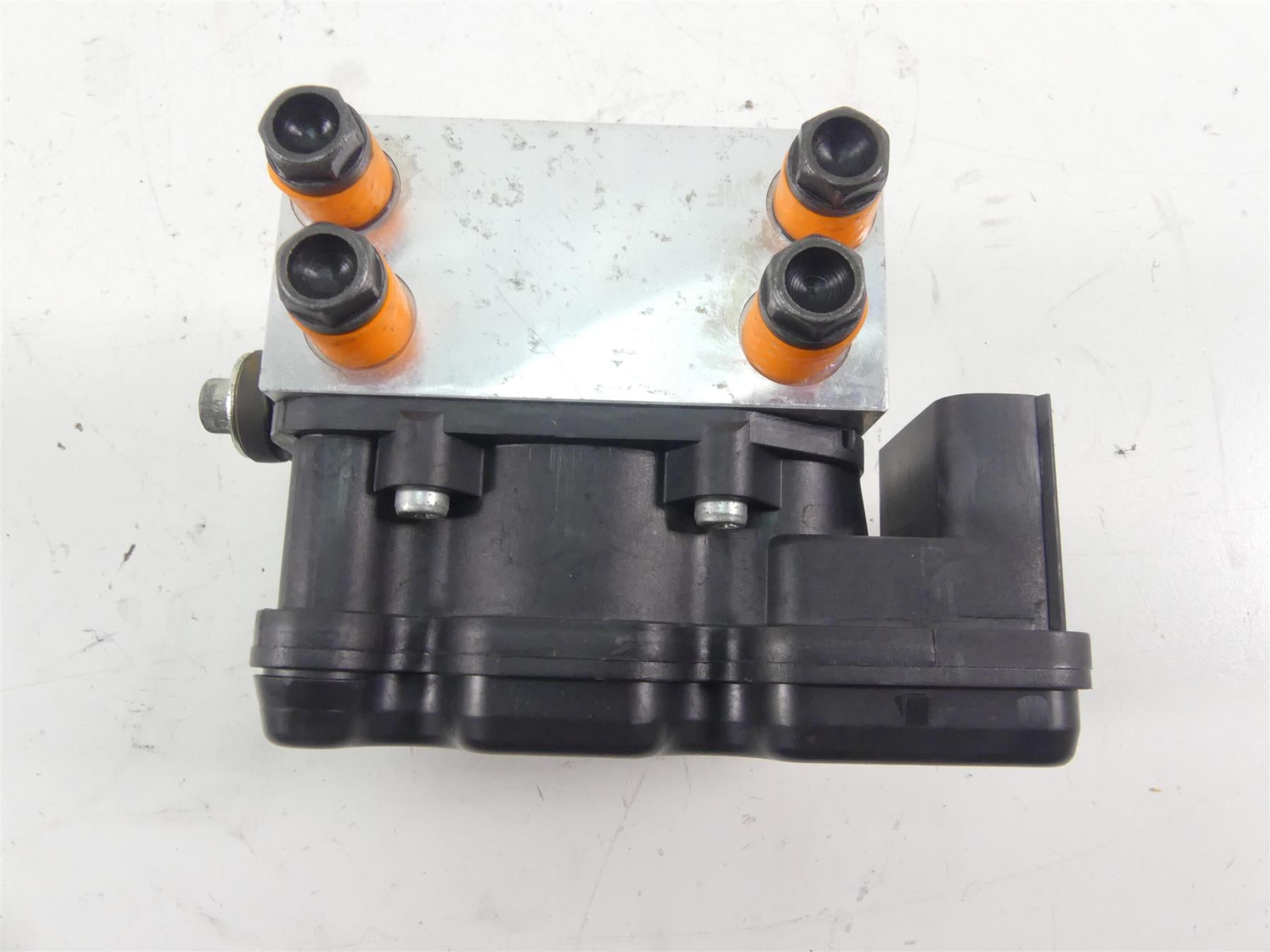 2012 Harley Touring FLHTK Electra Glide Abs Brake Pump Unit Module 40601-08A {{ shop.shopifyCountryName }} - Mototech271