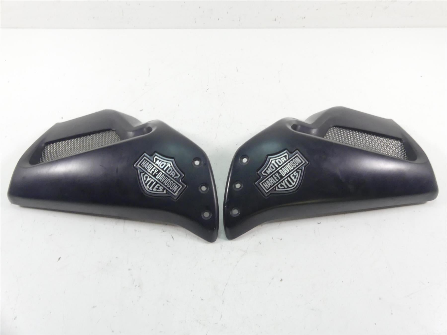 2012 Harley VRSCF Muscle Rod Neck Upper Side Cover Fairing Set 66469-09 66468-09 {{ shop.shopifyCountryName }} - Mototech271