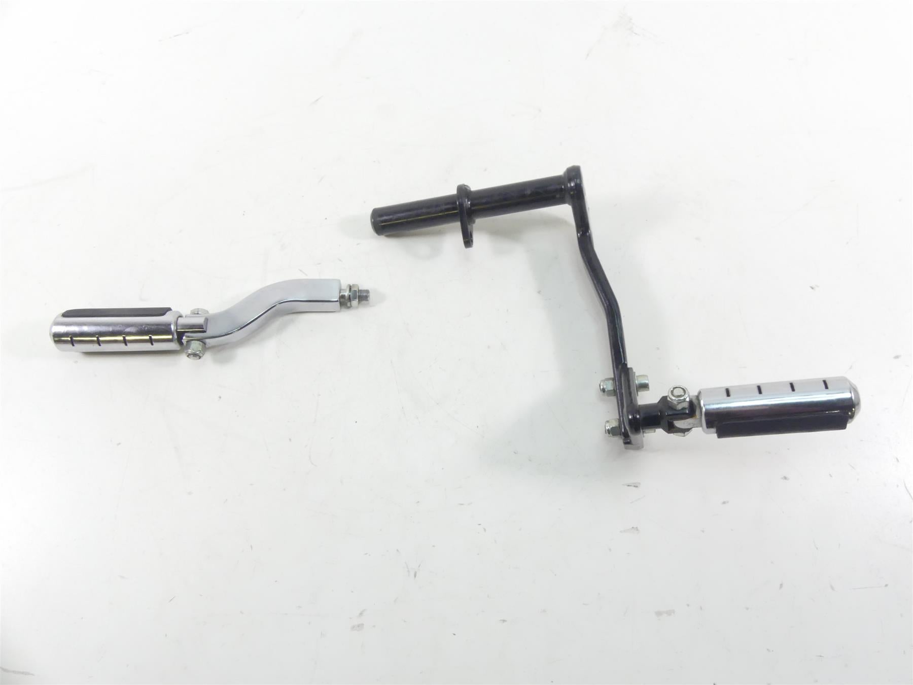 1993 Harley Dyna FXDL Low Rider Left Right Passenger Footpeg Peg Set 52721-90 {{ shop.shopifyCountryName }} - Mototech271