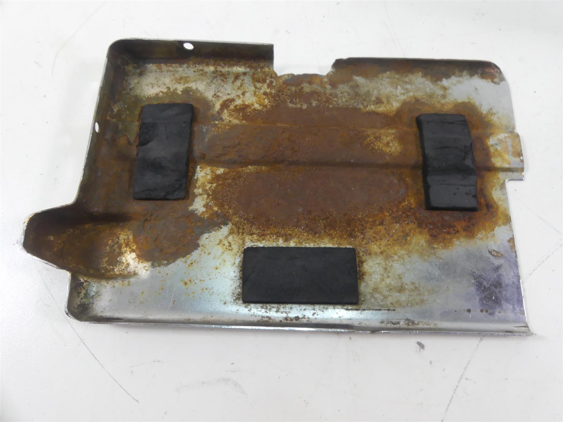 1978 Harley XLH1000 Sportster Ironhead Battery Holder Bracket Cover 66379-67 {{ shop.shopifyCountryName }} - Mototech271