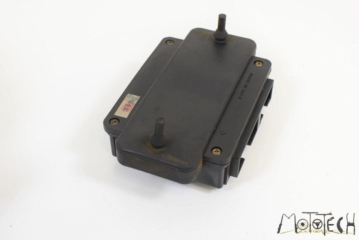 2005 Kawasaki ZZR1200 ZX1200 Ninja Fuse Junction Box Unit 26021-1108 {{ shop.shopifyCountryName }} - Mototech271