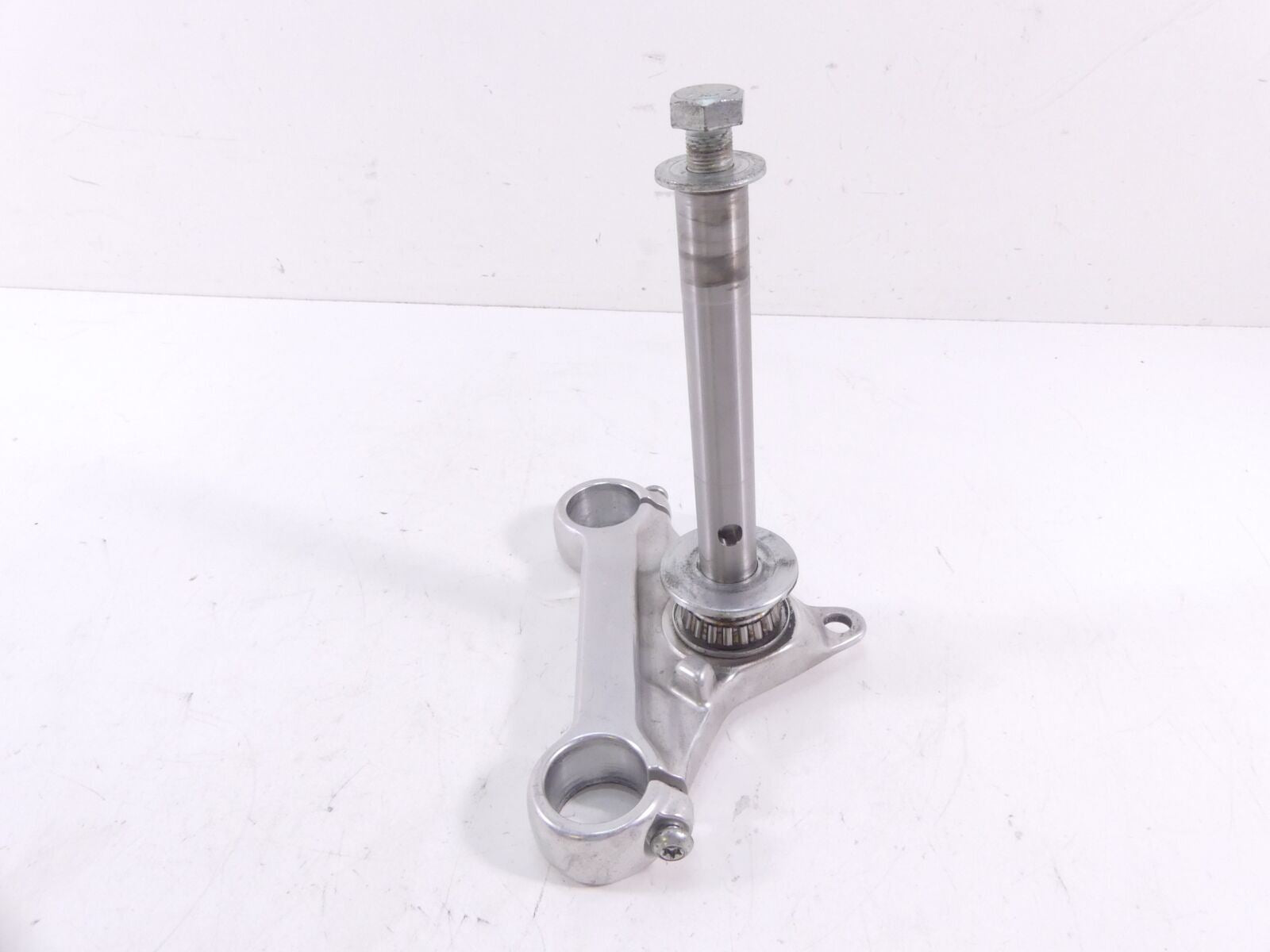 2001 Harley Davidson Sportster XL883 Lower Triple Tree Yoke 39Mm 45563-87 {{ shop.shopifyCountryName }} - Mototech271
