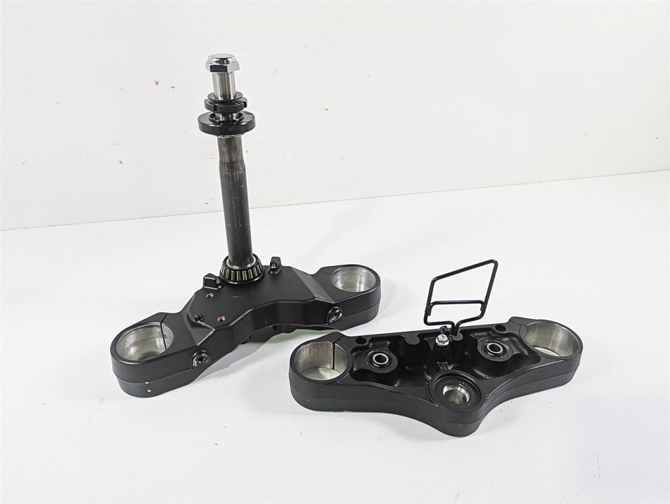 2019 Suzuki M109R VZR1800 Boulevard Upper Lower Triple Tree Set 51410-48G30 {{ shop.shopifyCountryName }} - Mototech271