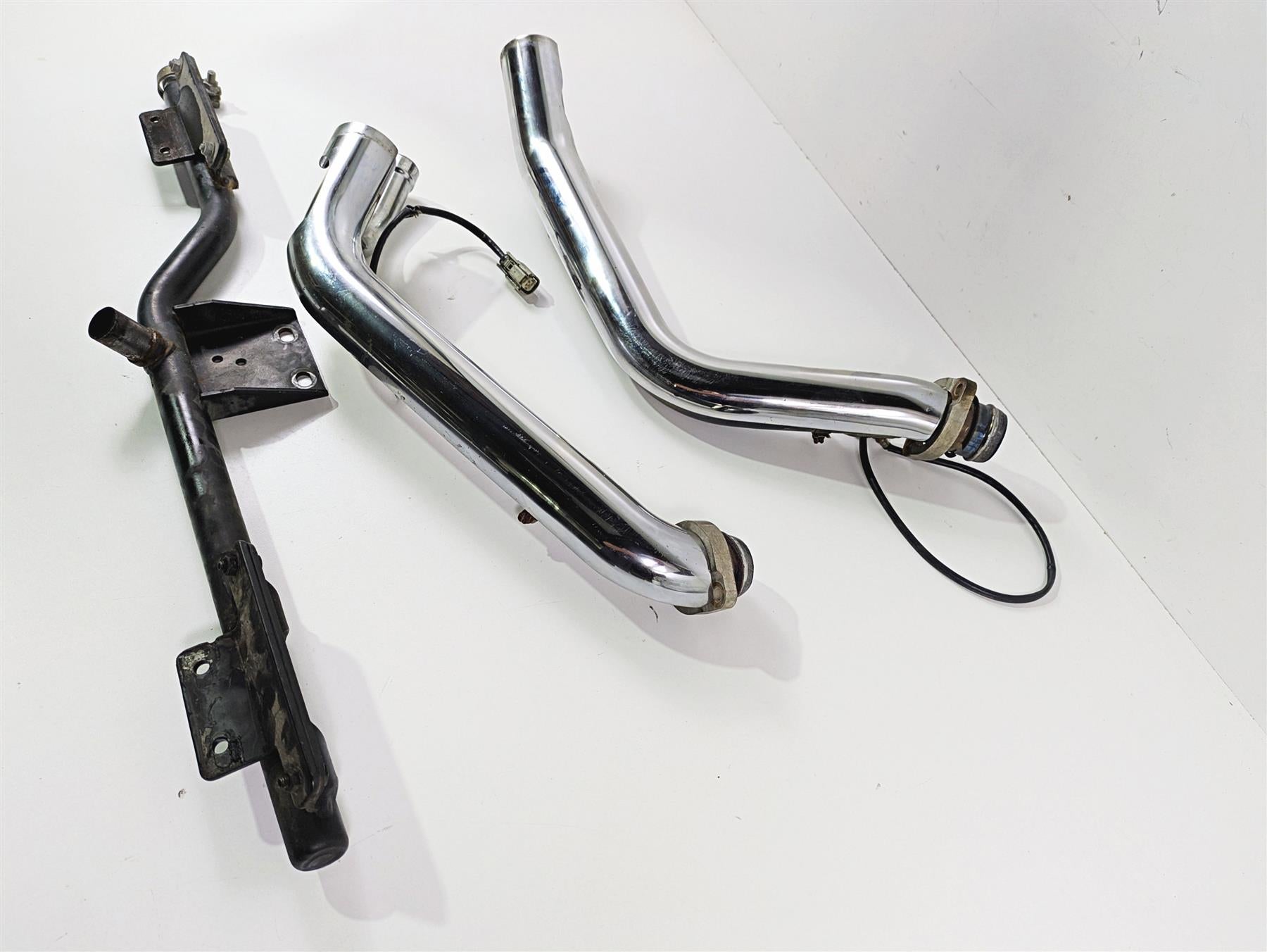 2017 Harley Softail Heritage Classic FLSTC Exhaust Header Manifold 65600031 {{ shop.shopifyCountryName }} - Mototech271