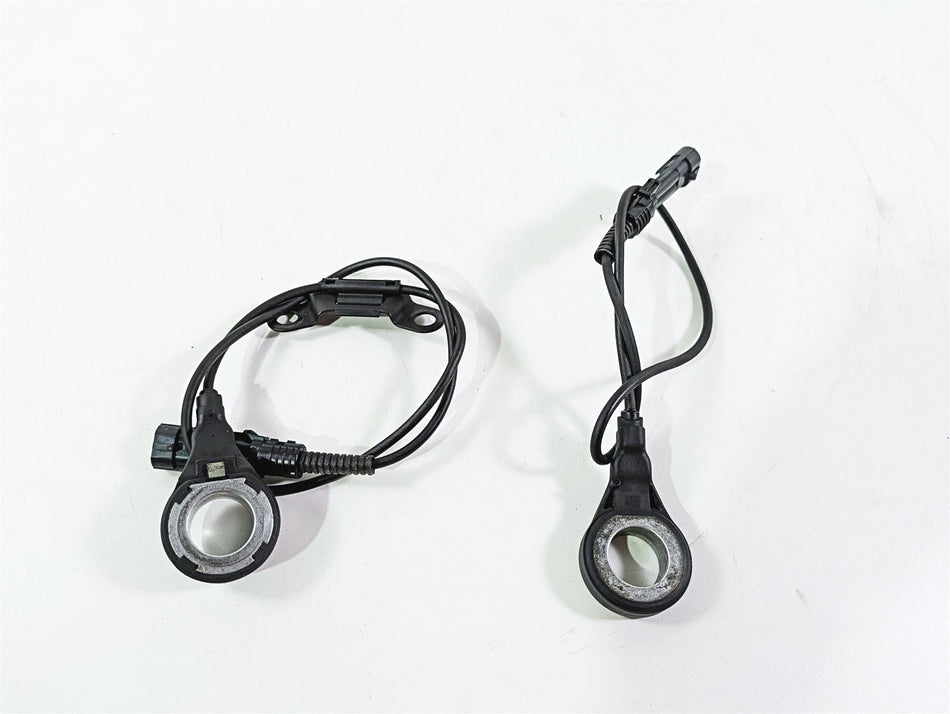 2010 Harley Touring FLHTK Electra Glide Abs Brake Wheel Speed Sensors 40614-08 {{ shop.shopifyCountryName }} - Mototech271