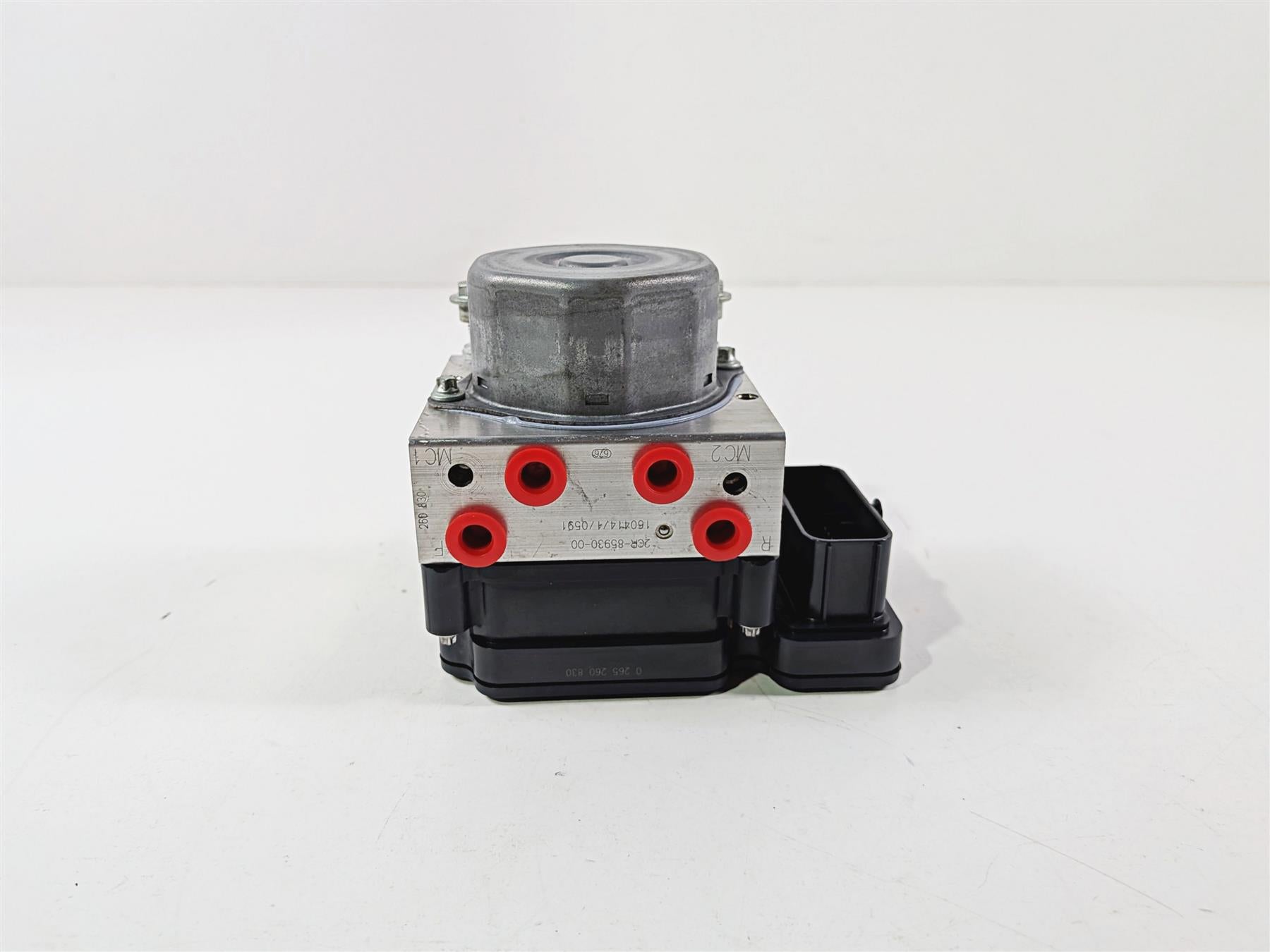 2016 Yamaha YZF R1 RN32 Abs Brake Pump Module Unit 2CR-85930-09-00 {{ shop.shopifyCountryName }} - Mototech271