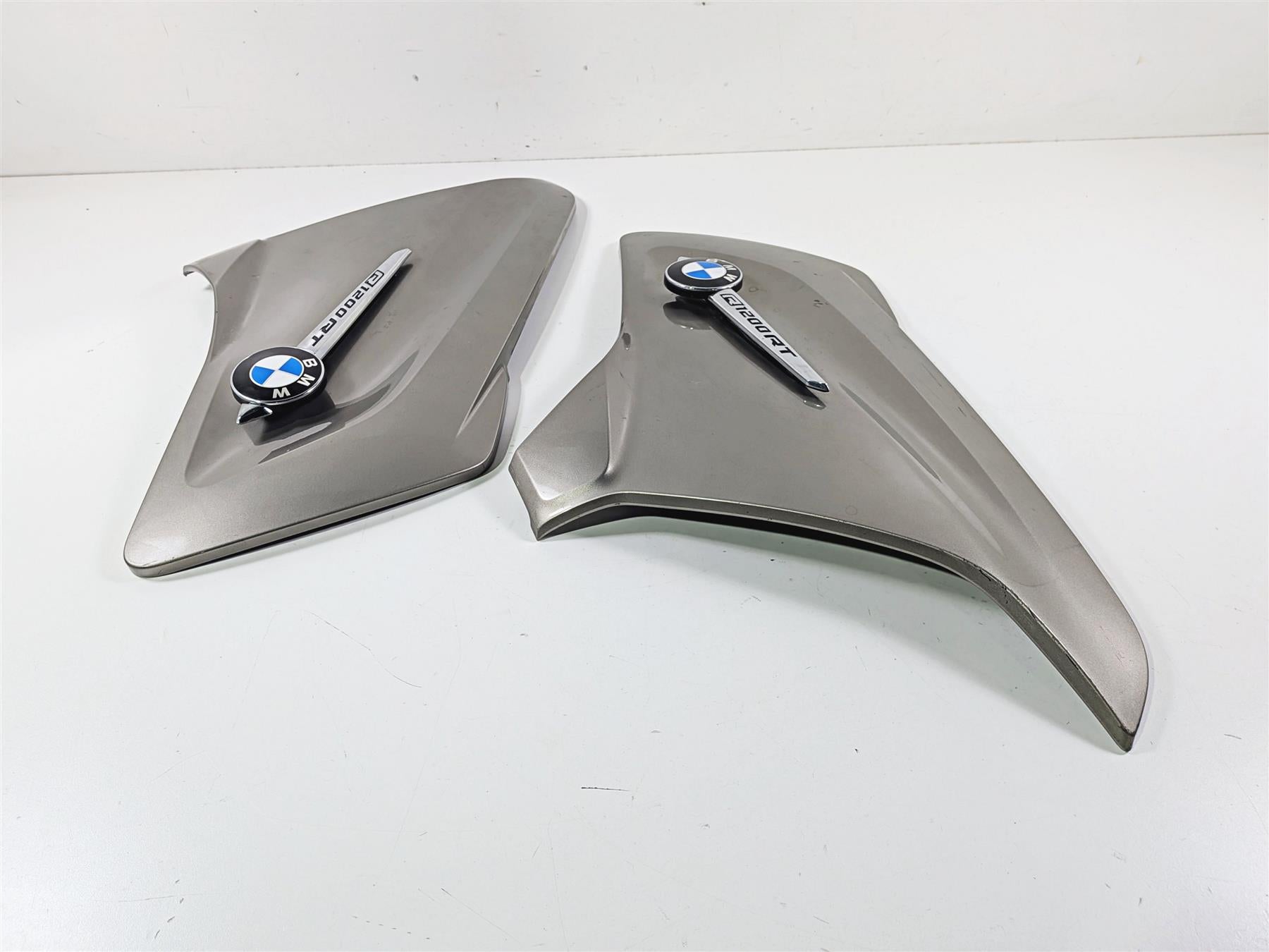 2016 BMW R1200RT RT RTW K52 Emblem Side Covers Fairings Platinbronze 46638567815 {{ shop.shopifyCountryName }} - Mototech271
