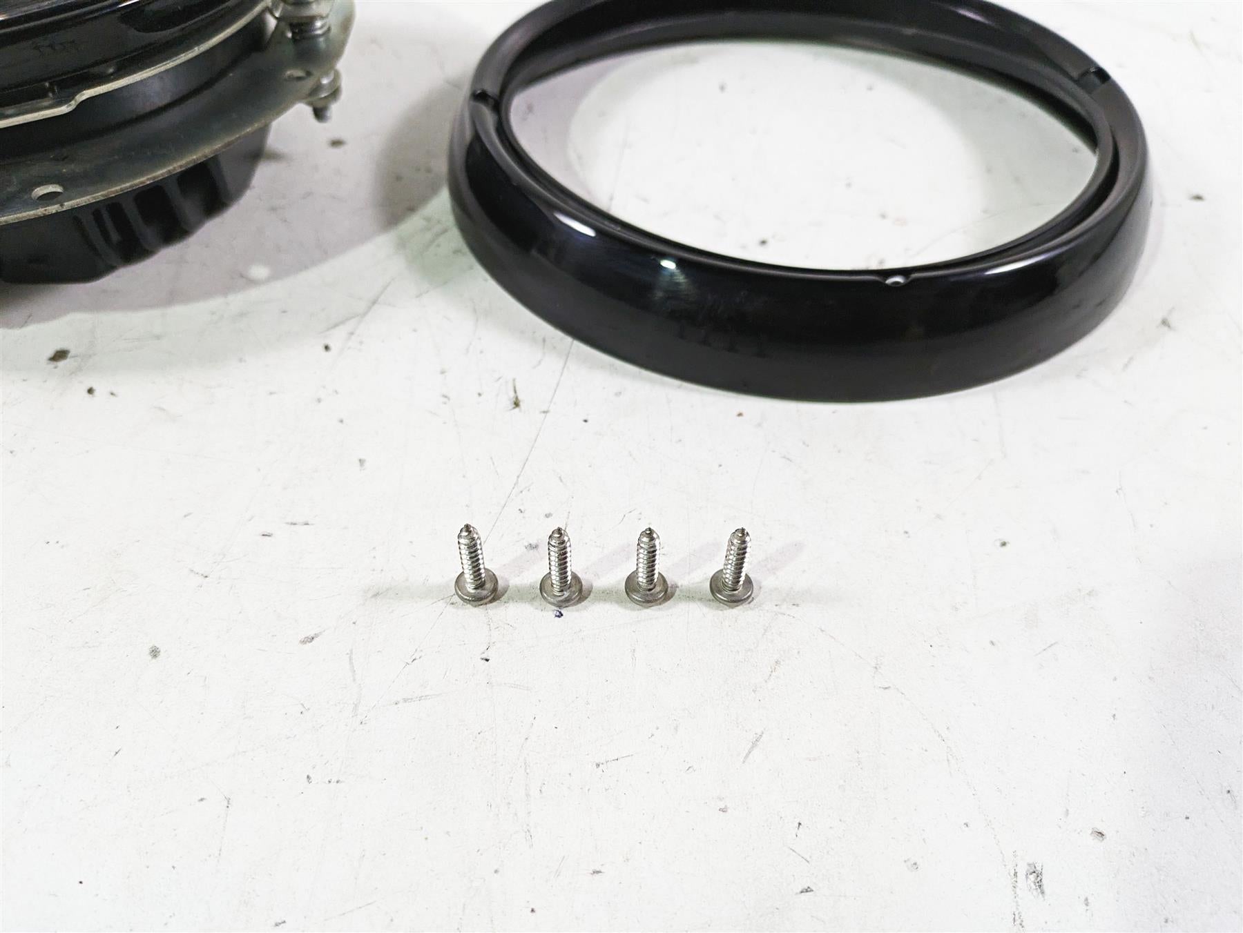 2015 Harley Touring FLHXS Street Glide Daymaker Headlight Head Light 67700249 {{ shop.shopifyCountryName }} - Mototech271