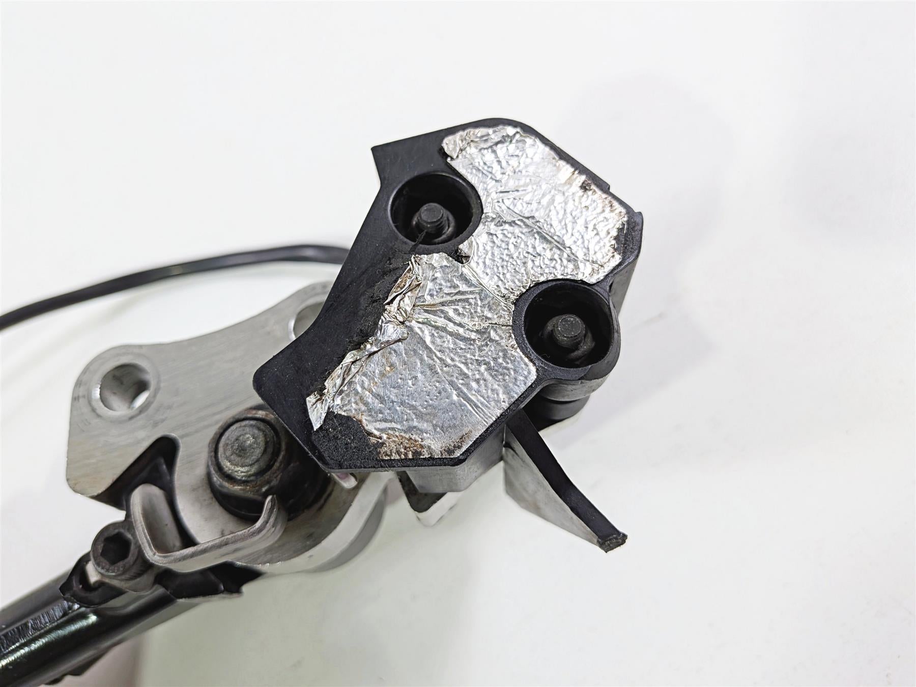 2008 Yamaha YZF R1 RN19 Nice Side Kickstand Stand & Safety Switch 5VY-27311-01 {{ shop.shopifyCountryName }} - Mototech271
