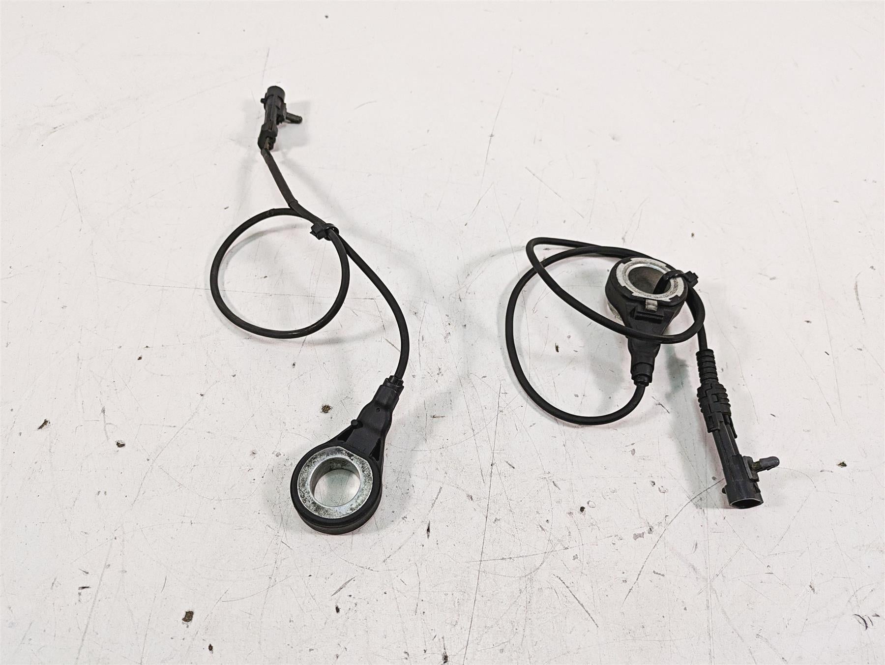 2008 Harley FLHTCU Electra Glide Front Rear Abs Wheel Speed Sensors 40615-08 {{ shop.shopifyCountryName }} - Mototech271