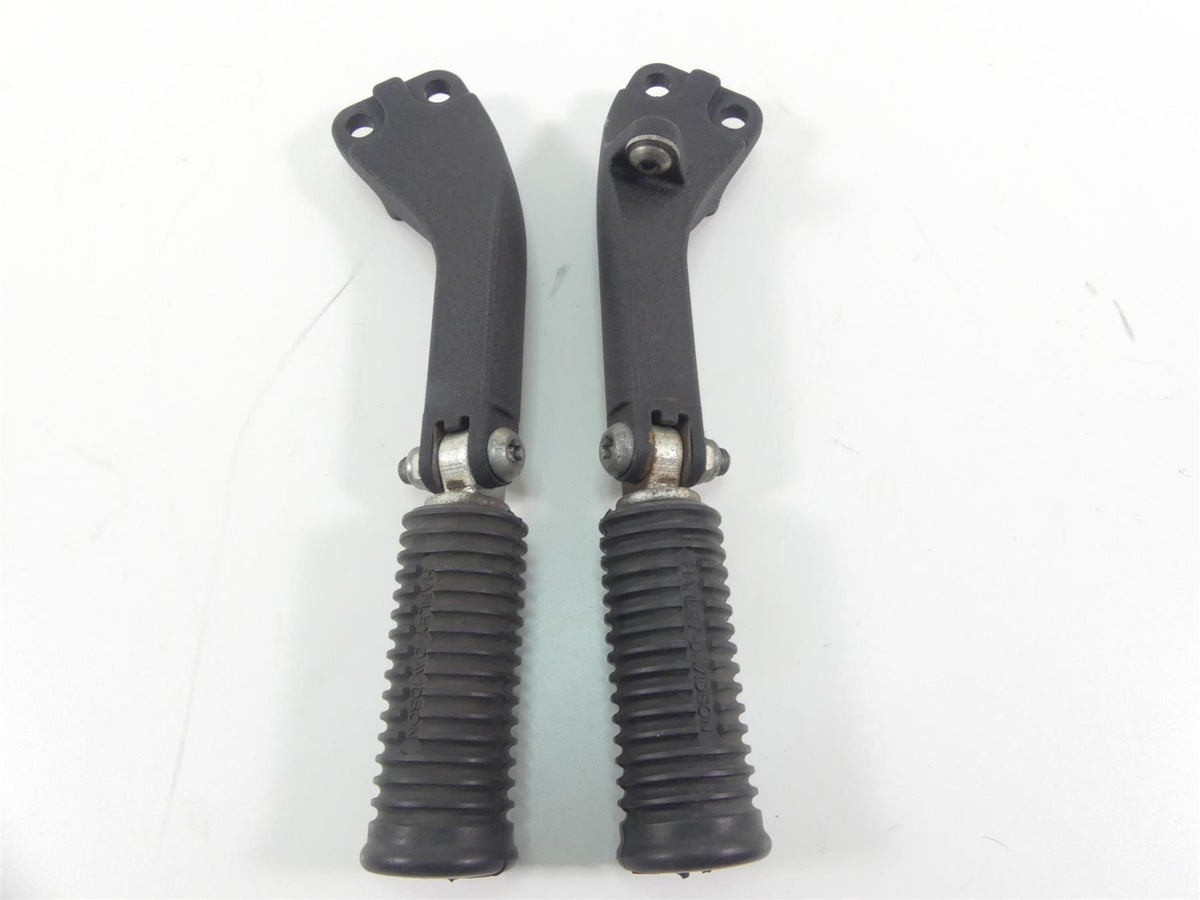 2016 Harley FXDL Dyna Low Rider Rear Passenger Foot Peg Set 49224-06A 49230-06 {{ shop.shopifyCountryName }} - Mototech271