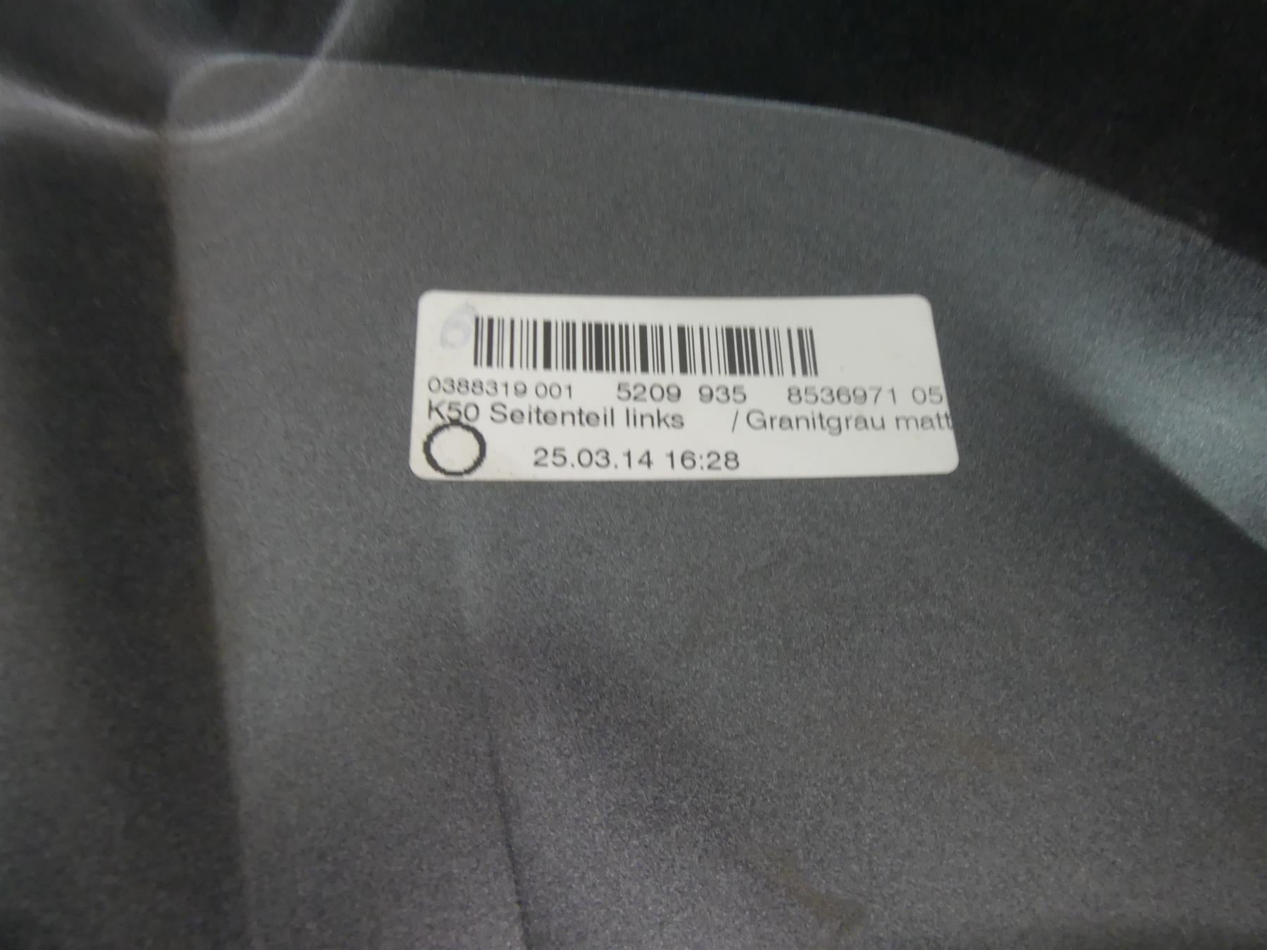 2014 BMW R1200GS K50 Left Side Fuel Gas Tank Fairing Cover 46638533679 {{ shop.shopifyCountryName }} - Mototech271