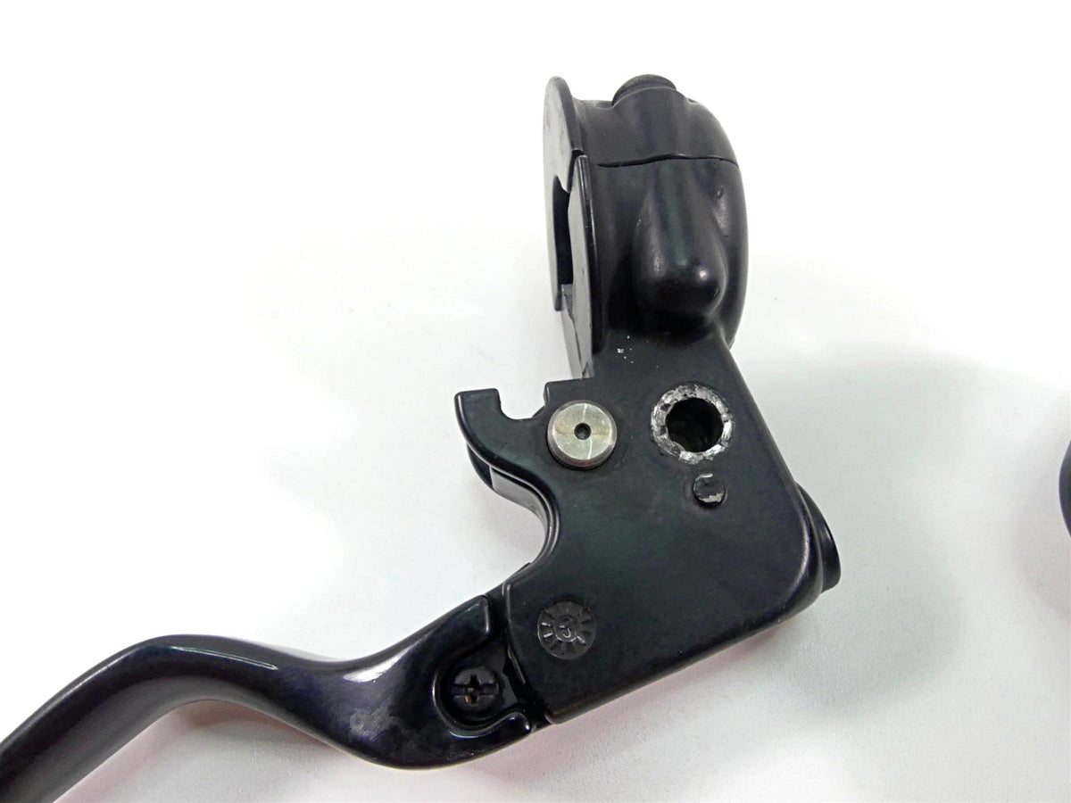 2017 Harley Dyna FXDB Street Bob 9/16 Brake Master Cylind Clutch Perch 45029-11D {{ shop.shopifyCountryName }} - Mototech271