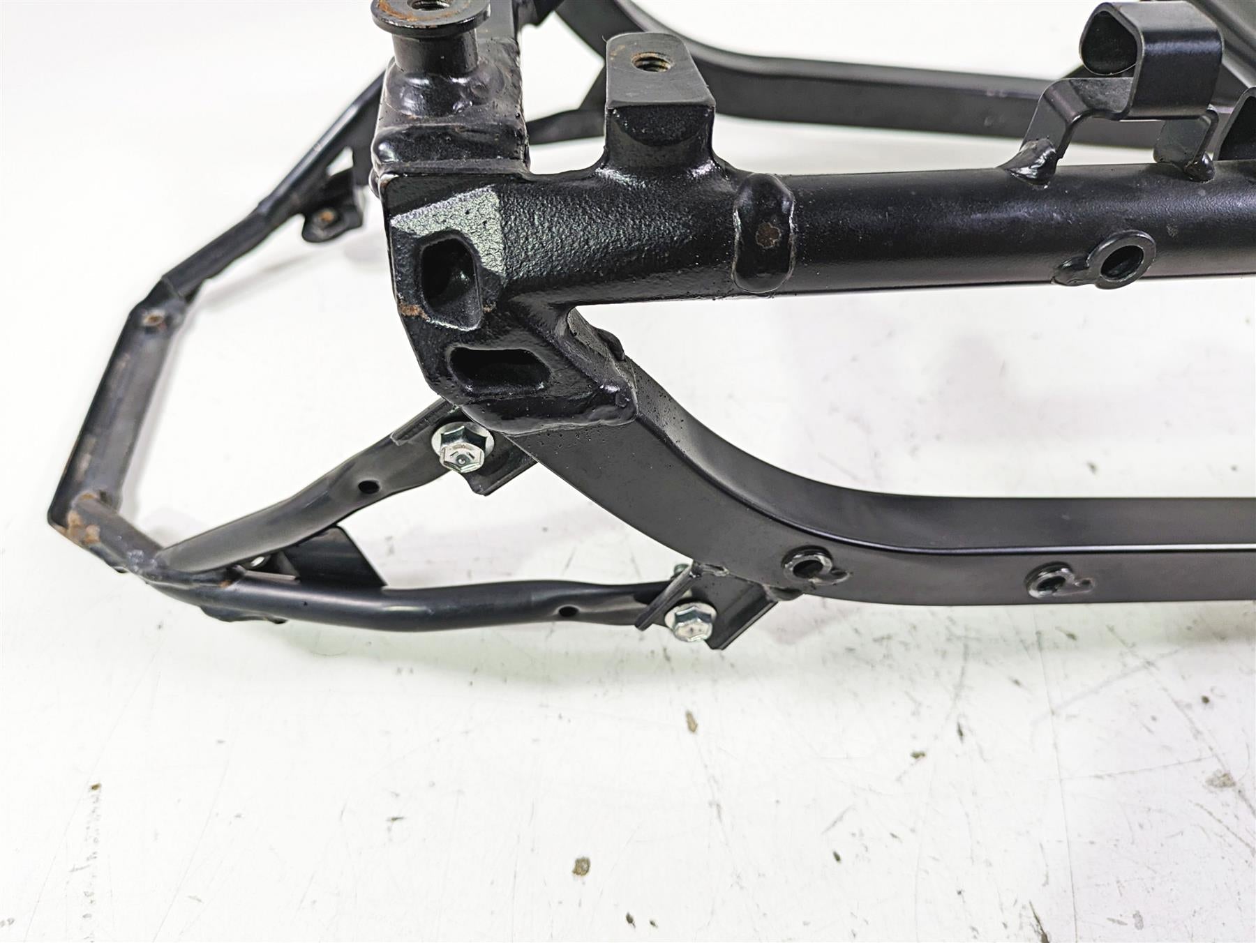 2018 Suzuki GSX1300 R Hayabusa Subframe Sub Frame Assembly 41200-15H13 {{ shop.shopifyCountryName }} - Mototech271