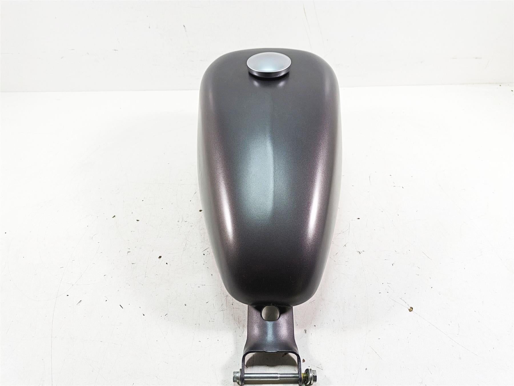 2017 Harley XL883 N Sportster Iron Fuel Gas Petrol Tank - Dent 61405-07 {{ shop.shopifyCountryName }} - Mototech271