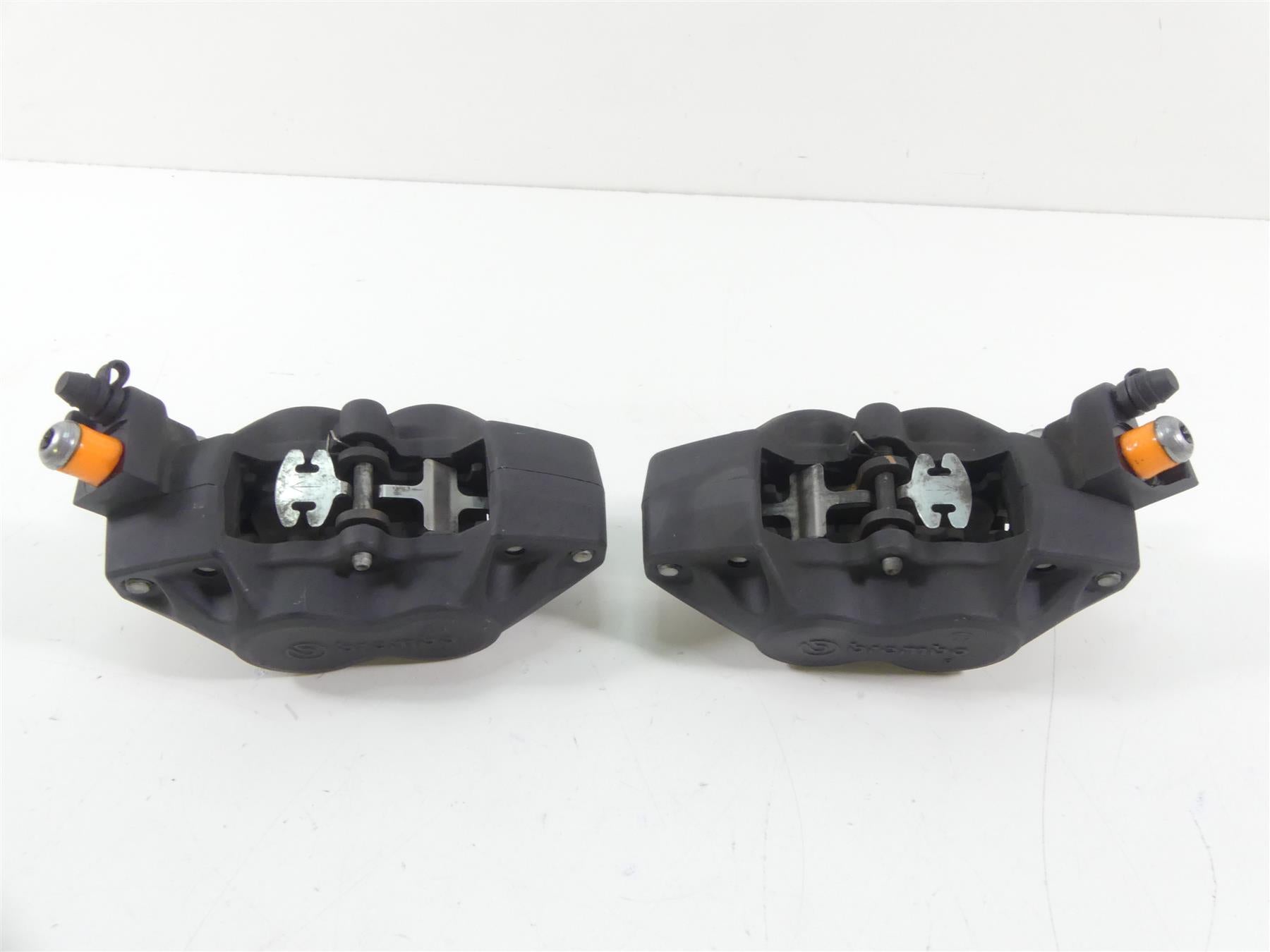 2009 BMW R1200GS K25 Front Brake Caliper Set 34117711438 34117711439 {{ shop.shopifyCountryName }} - Mototech271