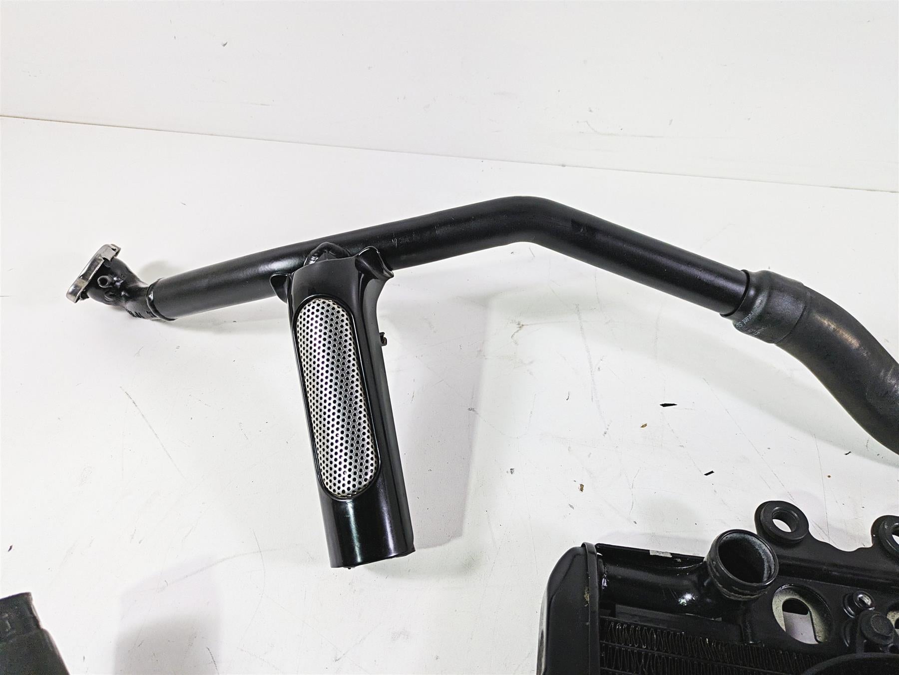 2013 Harley VRSCDX Night Rod Sp Radiator Fans Reservoir Hoses 26722-04 {{ shop.shopifyCountryName }} - Mototech271