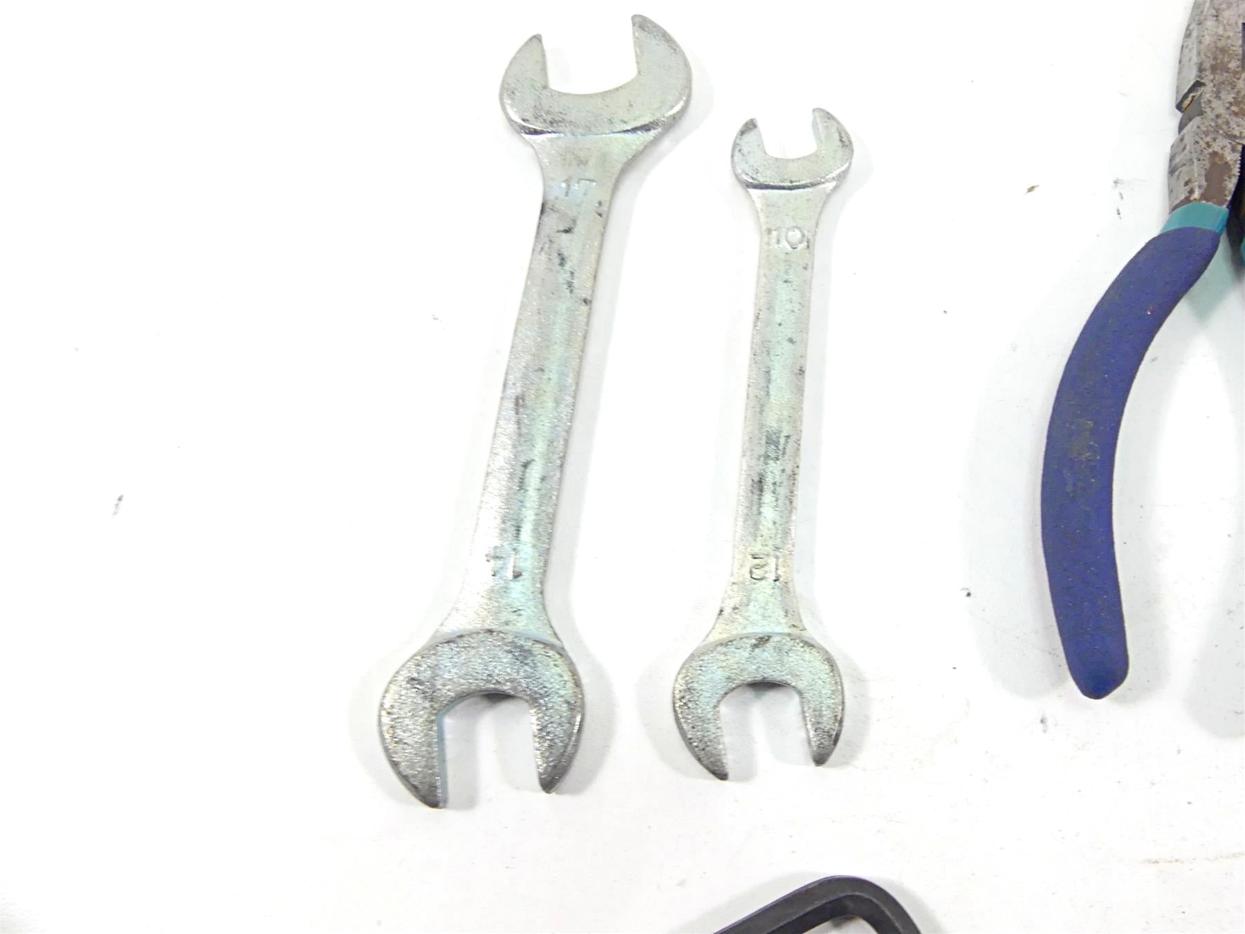 2008 Suzuki M109R VZR1800 Tool Kit Owners Tools 09800-21055 {{ shop.shopifyCountryName }} - Mototech271