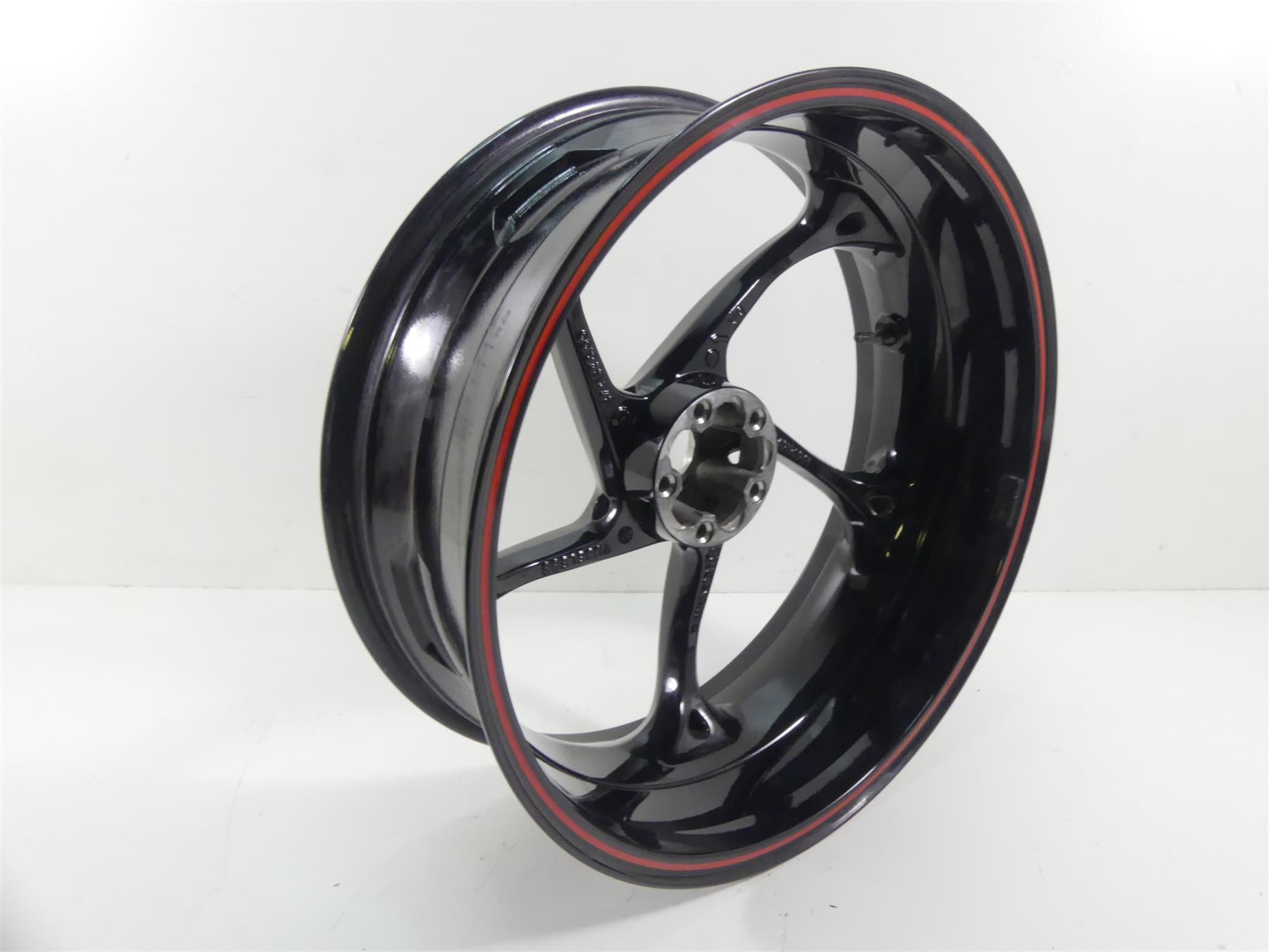 2020 Triumph Speed Triple RS 1050 Straight Rear 17x6 Wheel Rim T2010574 {{ shop.shopifyCountryName }} - Mototech271