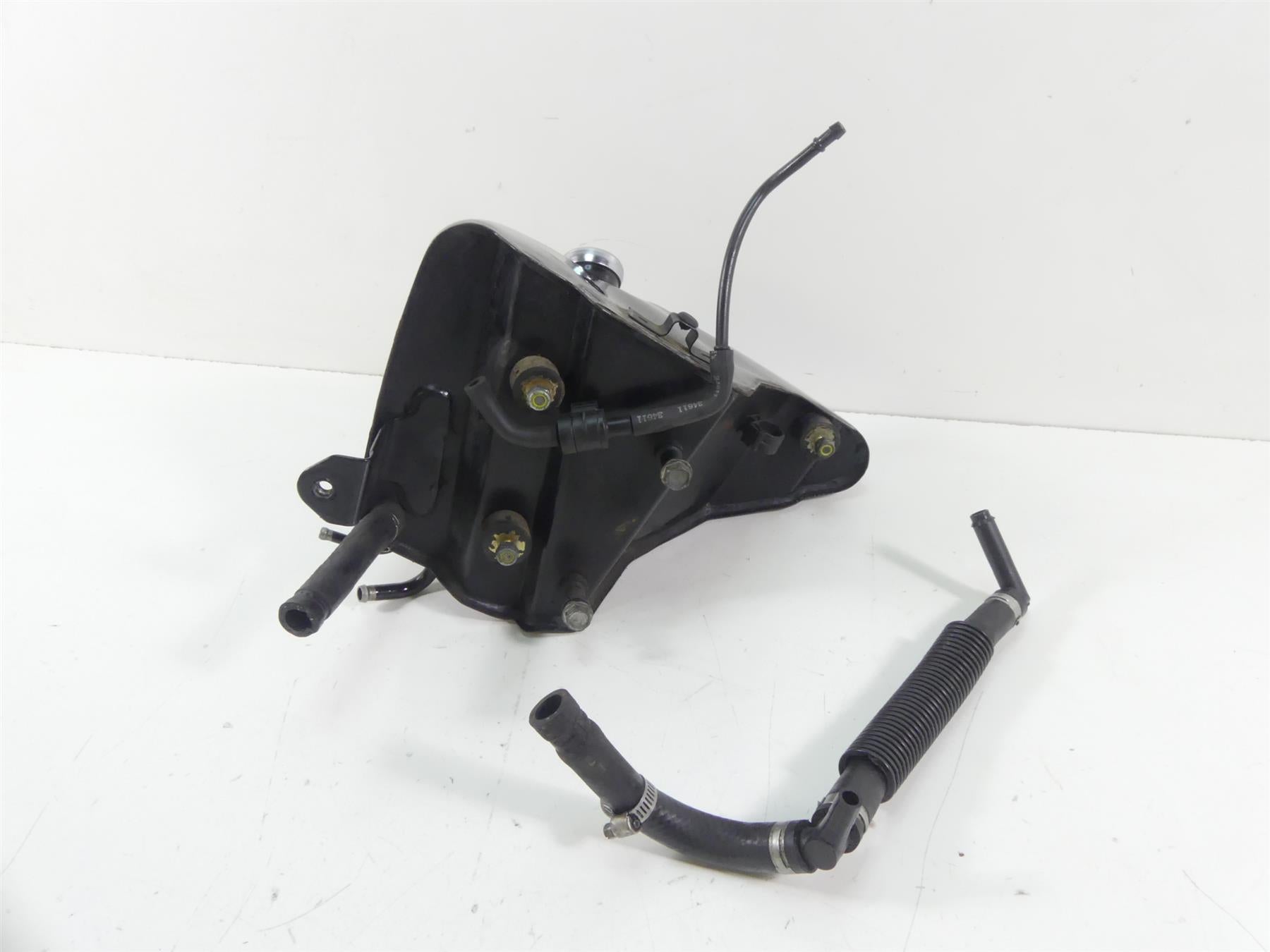2002 Harley XL1200 Sportster Oil Tank Reservoir & Dipstick 62888-99 {{ shop.shopifyCountryName }} - Mototech271