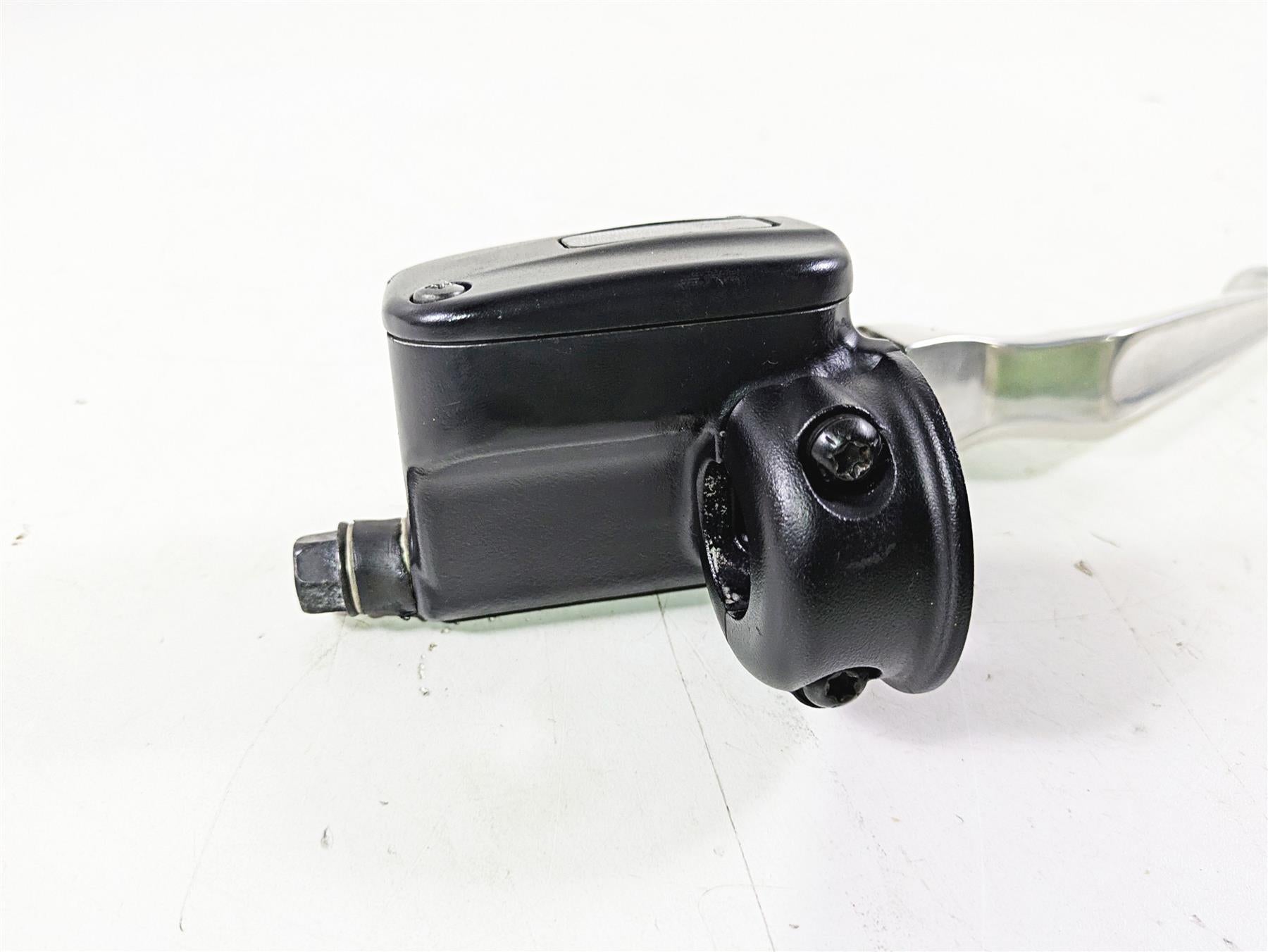 2018 Harley Softail FXFBS Fat Bob Front Brake Master Cylinder 5/8" 41700492 {{ shop.shopifyCountryName }} - Mototech271