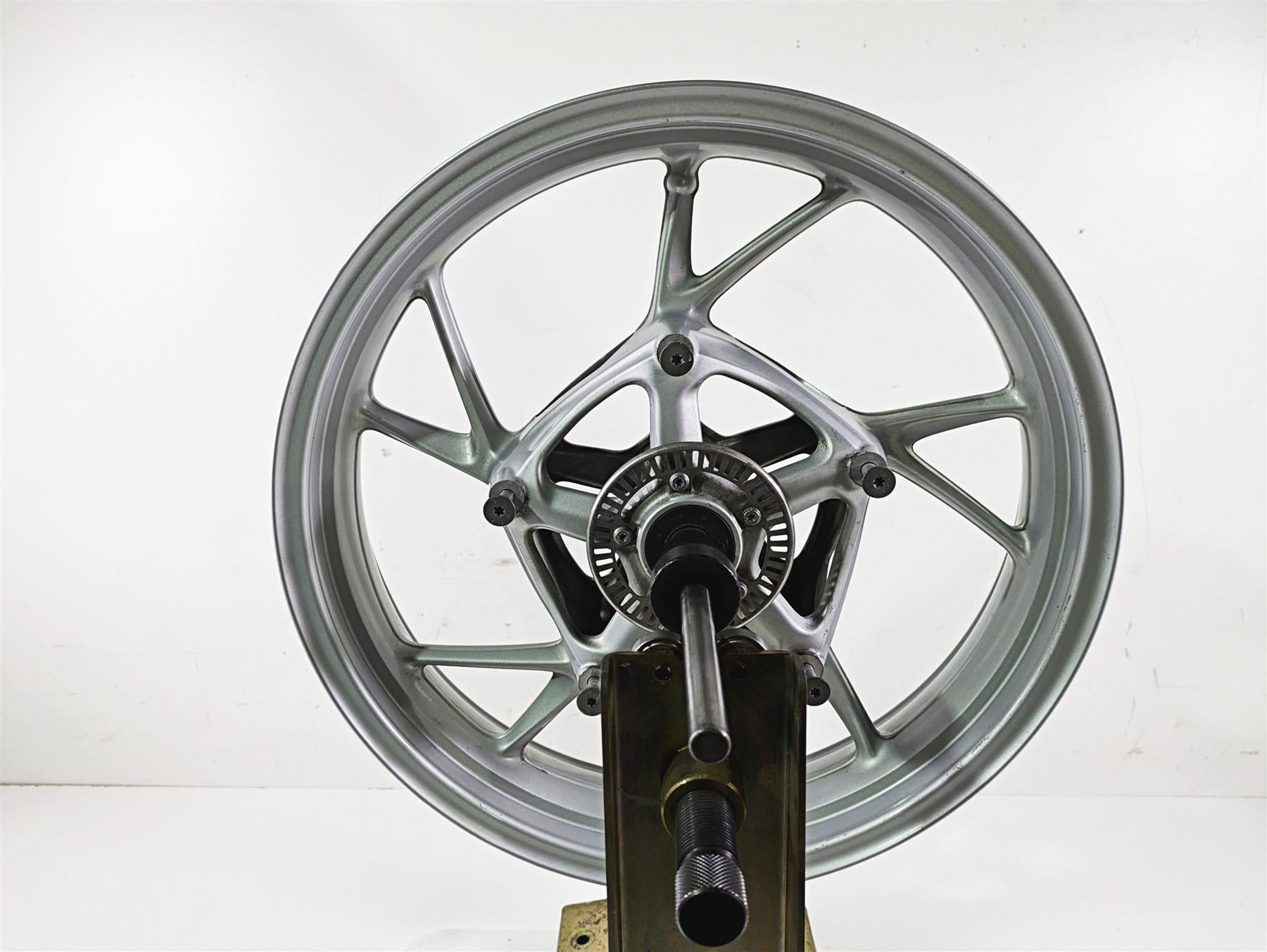 2019 BMW R1250RT K52 Front Wheel Rim 17x3.5 Dent 36318538086 {{ shop.shopifyCountryName }} - Mototech271