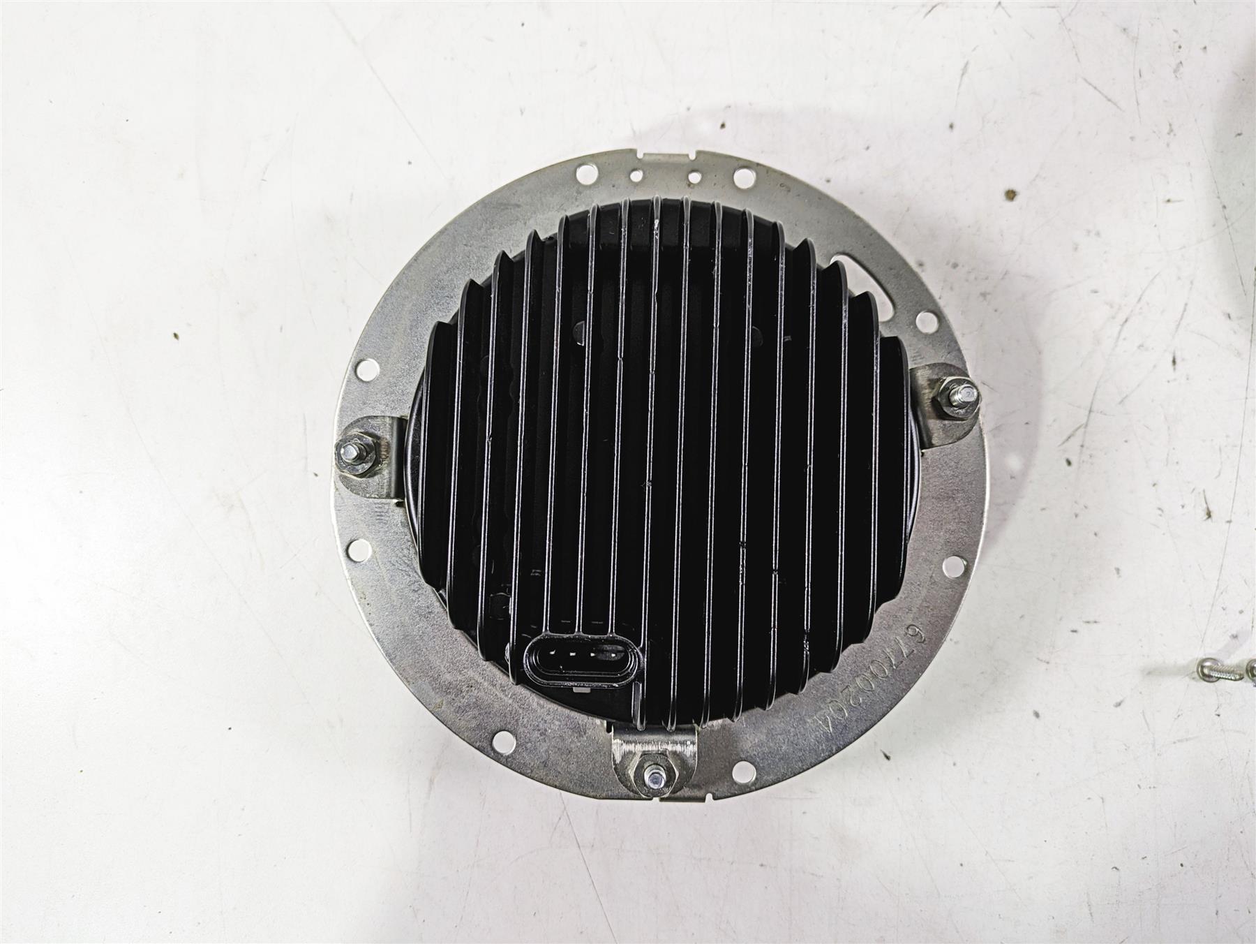 2015 Harley Touring FLHXS Street Glide Daymaker Headlight Head Light 67700249 {{ shop.shopifyCountryName }} - Mototech271