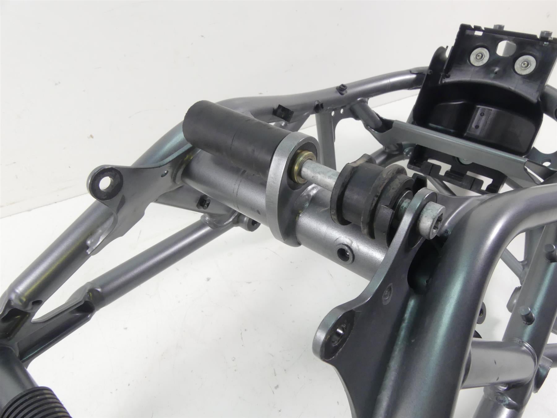 2017 BMW F800GS K72 Straight Main Chassis Frame Slvg 46511600237 {{ shop.shopifyCountryName }} - Mototech271