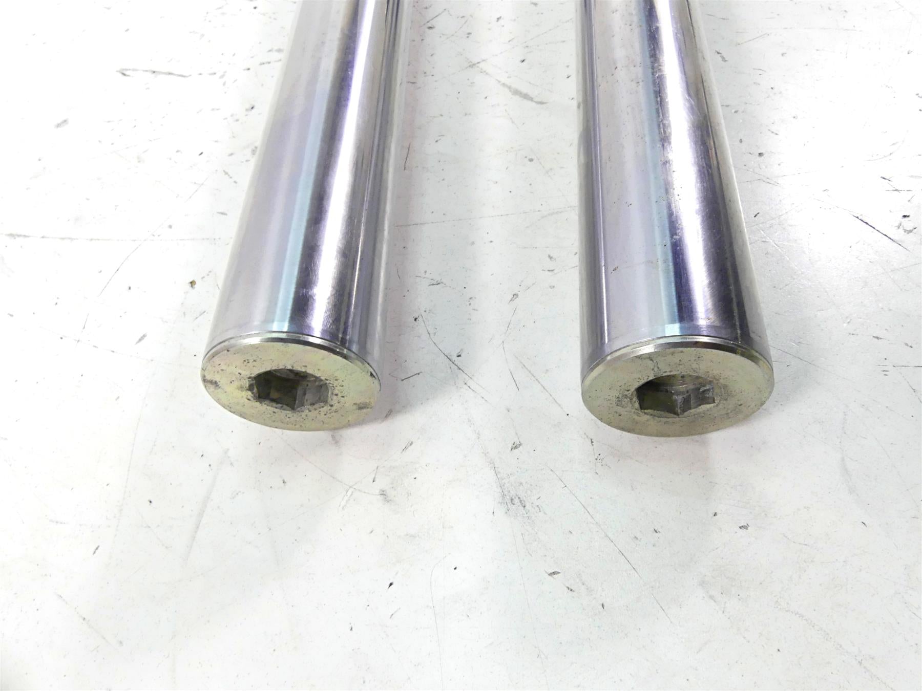 2015 Harley Touring FLHXS Street Glide Chrome 49mm Front Fork Legs 45400022 {{ shop.shopifyCountryName }} - Mototech271