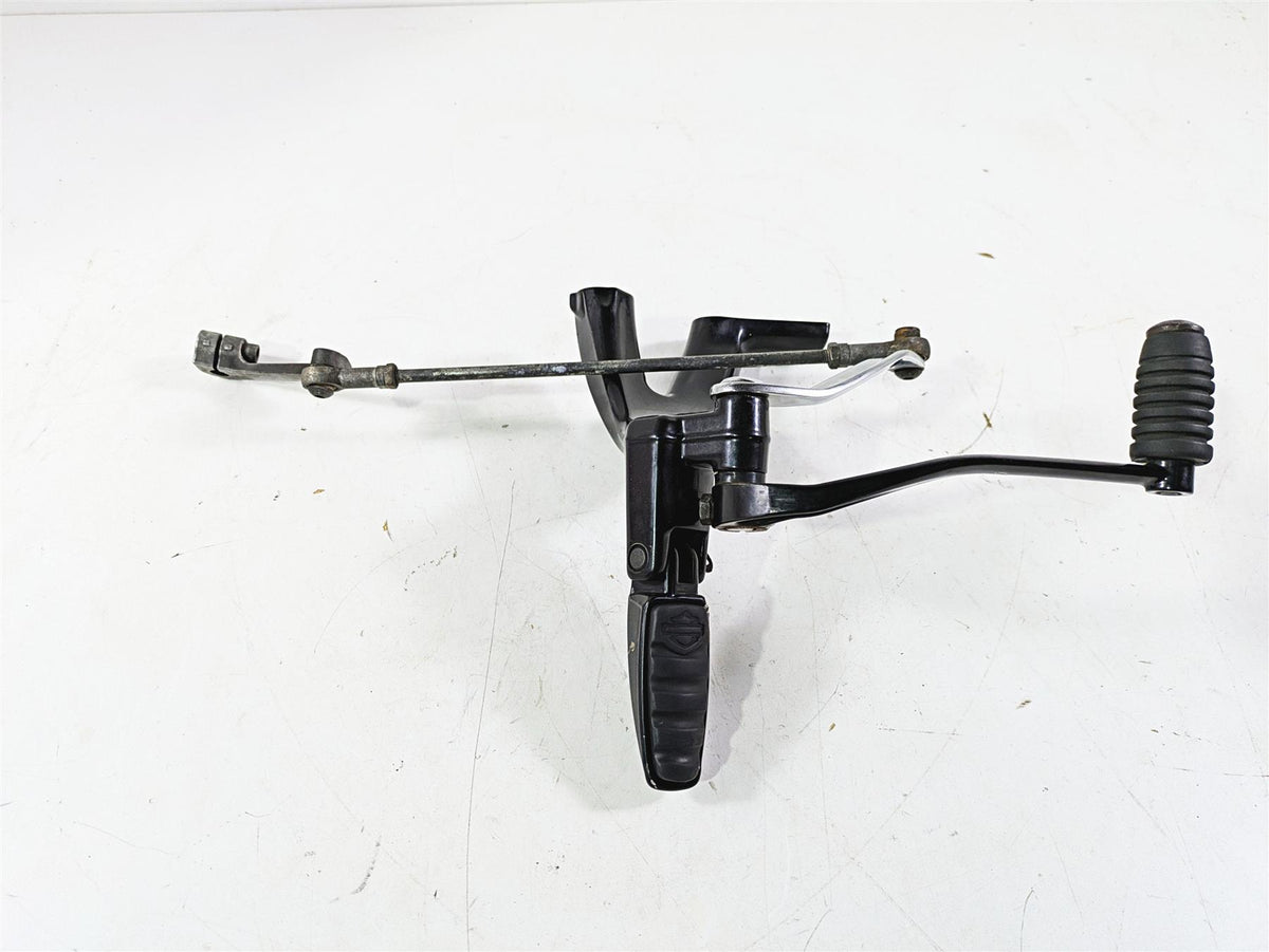 2018 Harley Softail FXFBS Fat Bob Left Rider Footpeg & Shifter 33600134 33600211 {{ shop.shopifyCountryName }} - Mototech271