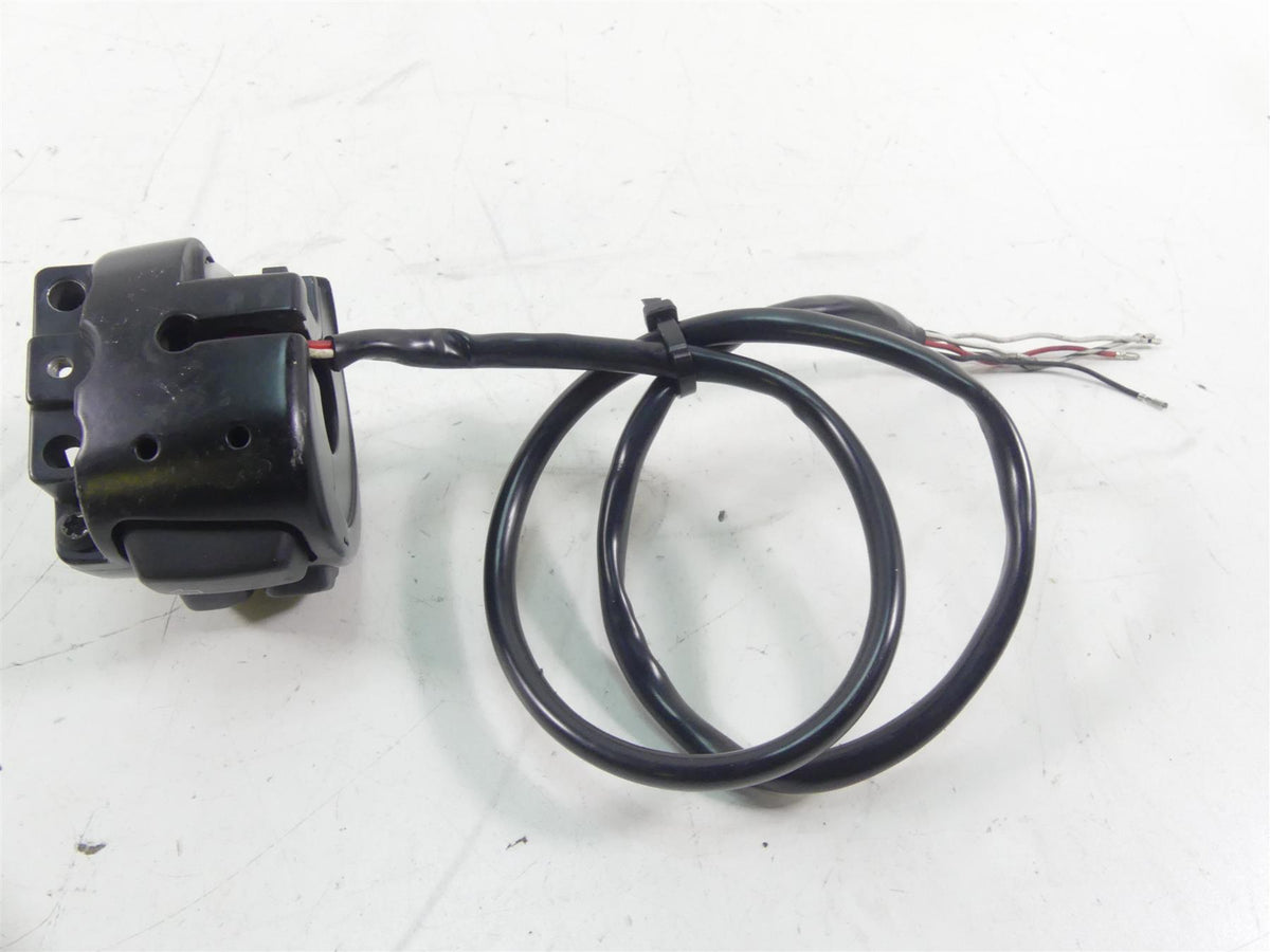 2017 Harley FLS Softail Slim Right Hand Start Stop Control Switch -Read 71500297 {{ shop.shopifyCountryName }} - Mototech271