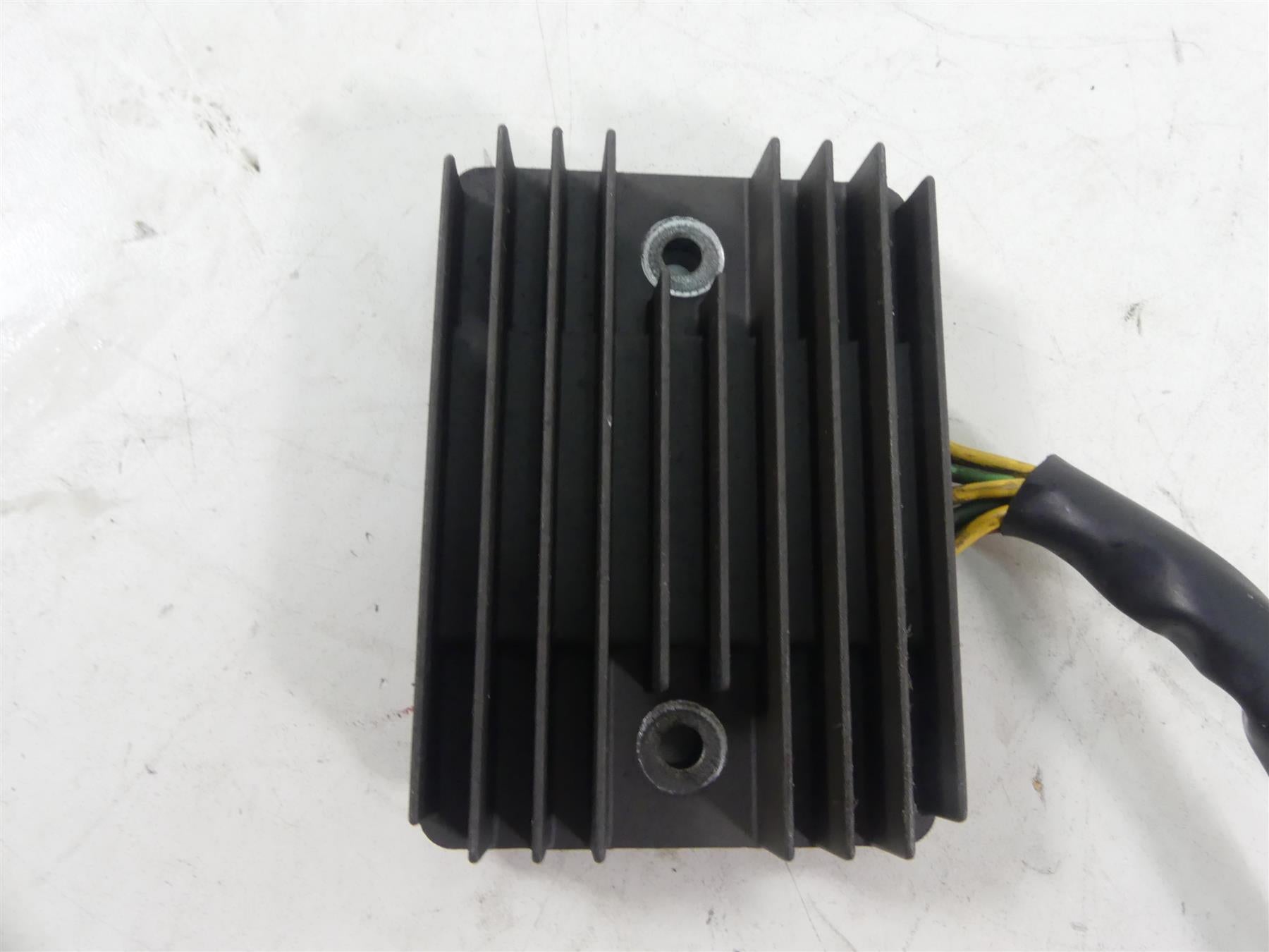 2006 Honda V-Twin VTX1800 N3 Rectifier Voltage Regulator 31600-MCH-000 SH579C-12 {{ shop.shopifyCountryName }} - Mototech271