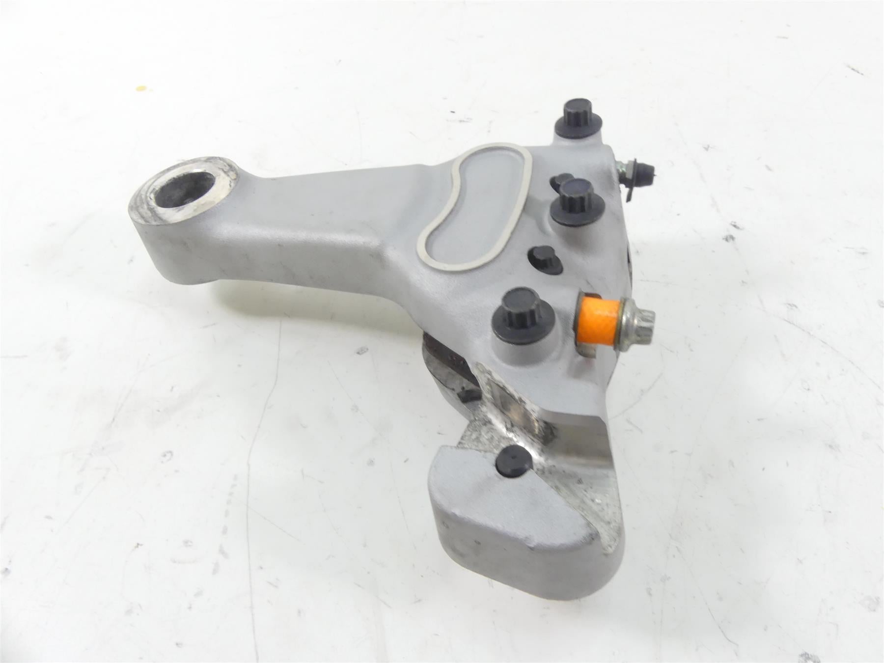 2007 Harley Touring FLHR SE CVO Road King Rear Brake Caliper + Mount 44595-07 {{ shop.shopifyCountryName }} - Mototech271