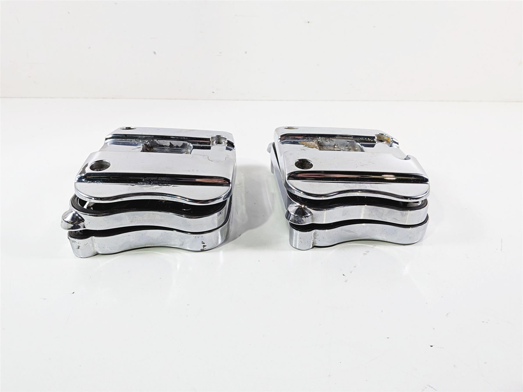2003 Harley Sportster XL1200 Rocker Box Push Rod Cover Set 17581-01 17551-96 {{ shop.shopifyCountryName }} - Mototech271