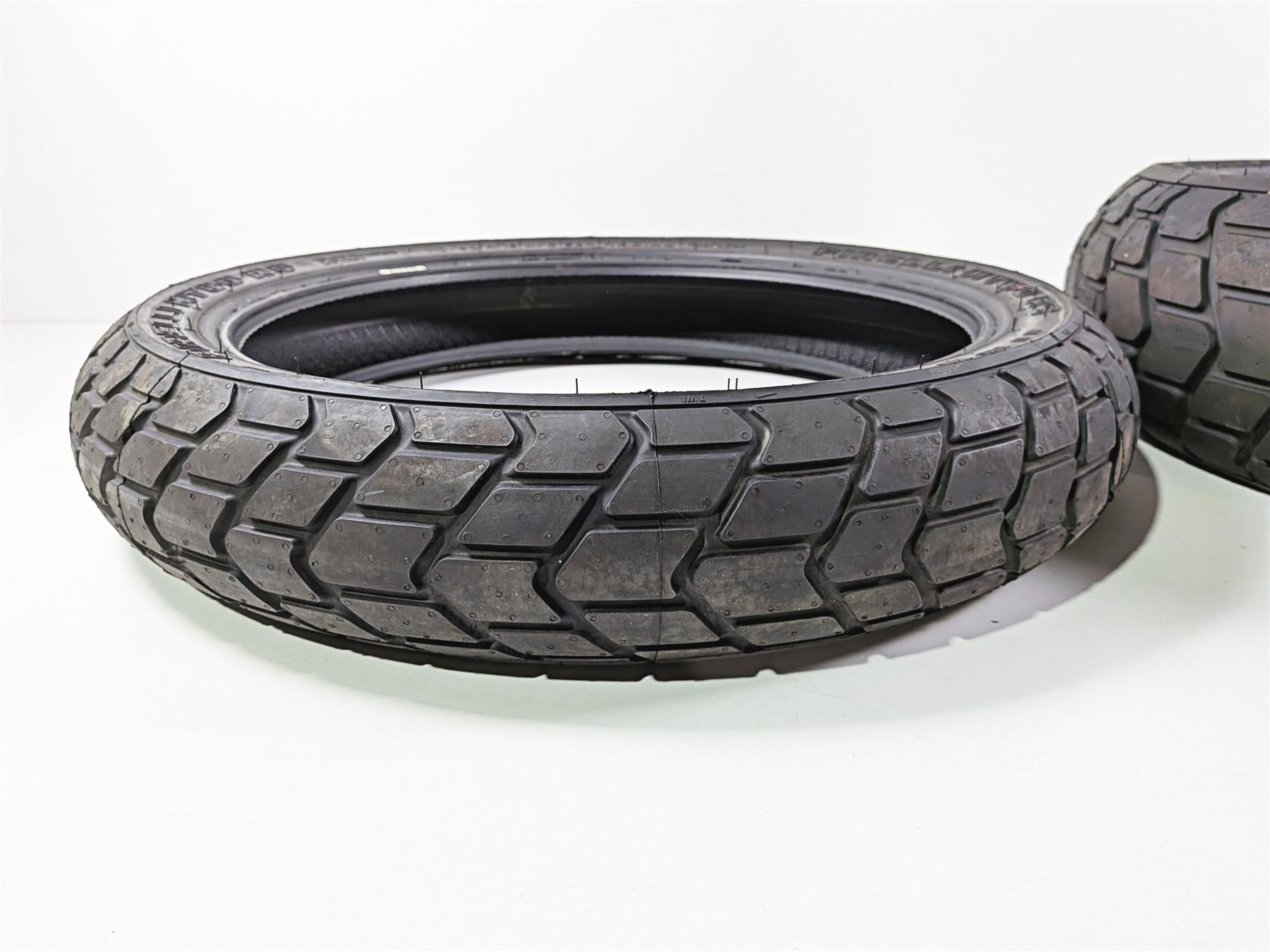 Used Front Rear Motorcycle Tire Set Pirelli Mt60 Rs 2504100-Mototech271