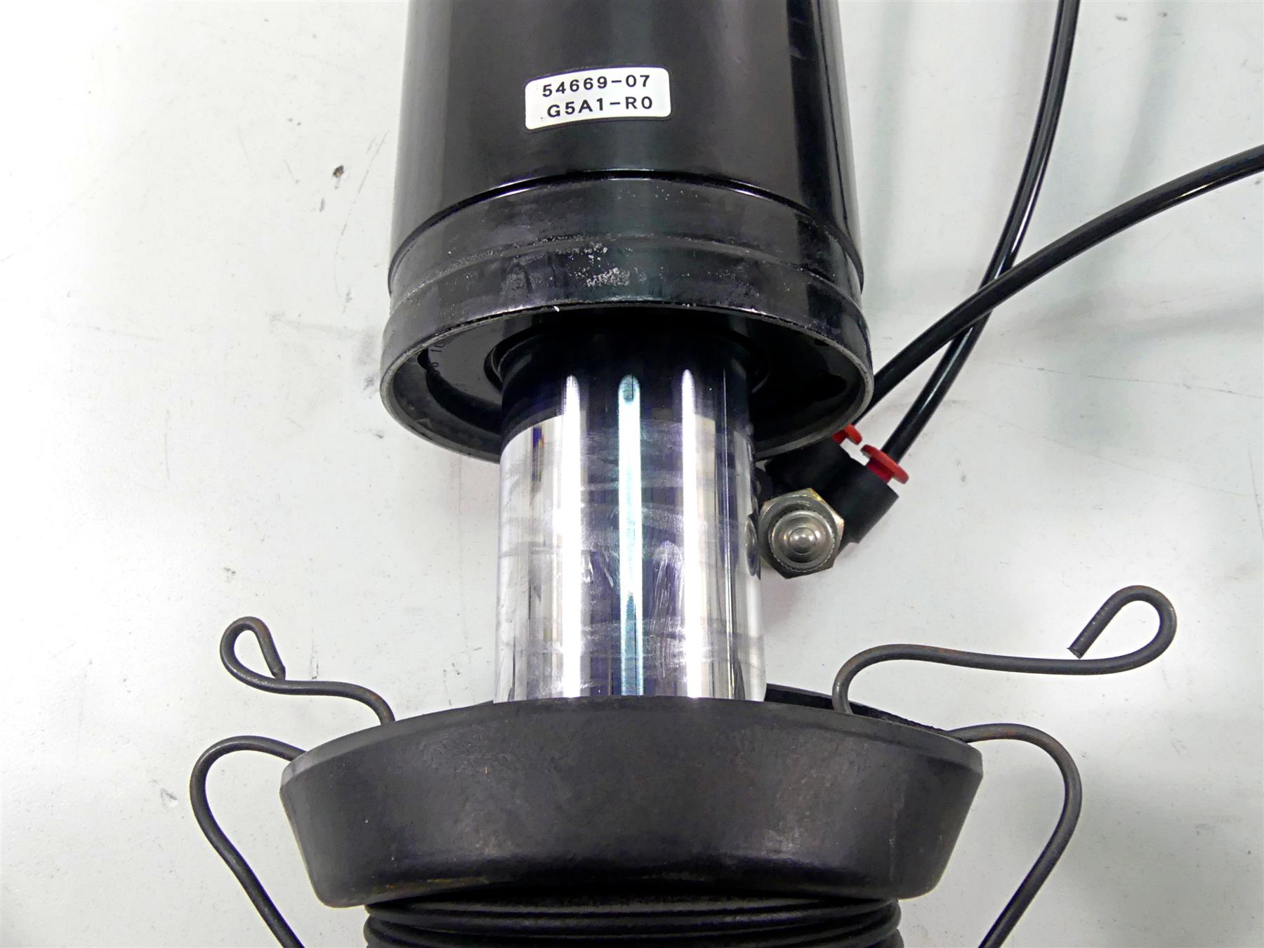 2007 Harley Touring FLHRSE CVO Road King Rear 12" Shock Damper Set 54669-07 {{ shop.shopifyCountryName }} - Mototech271