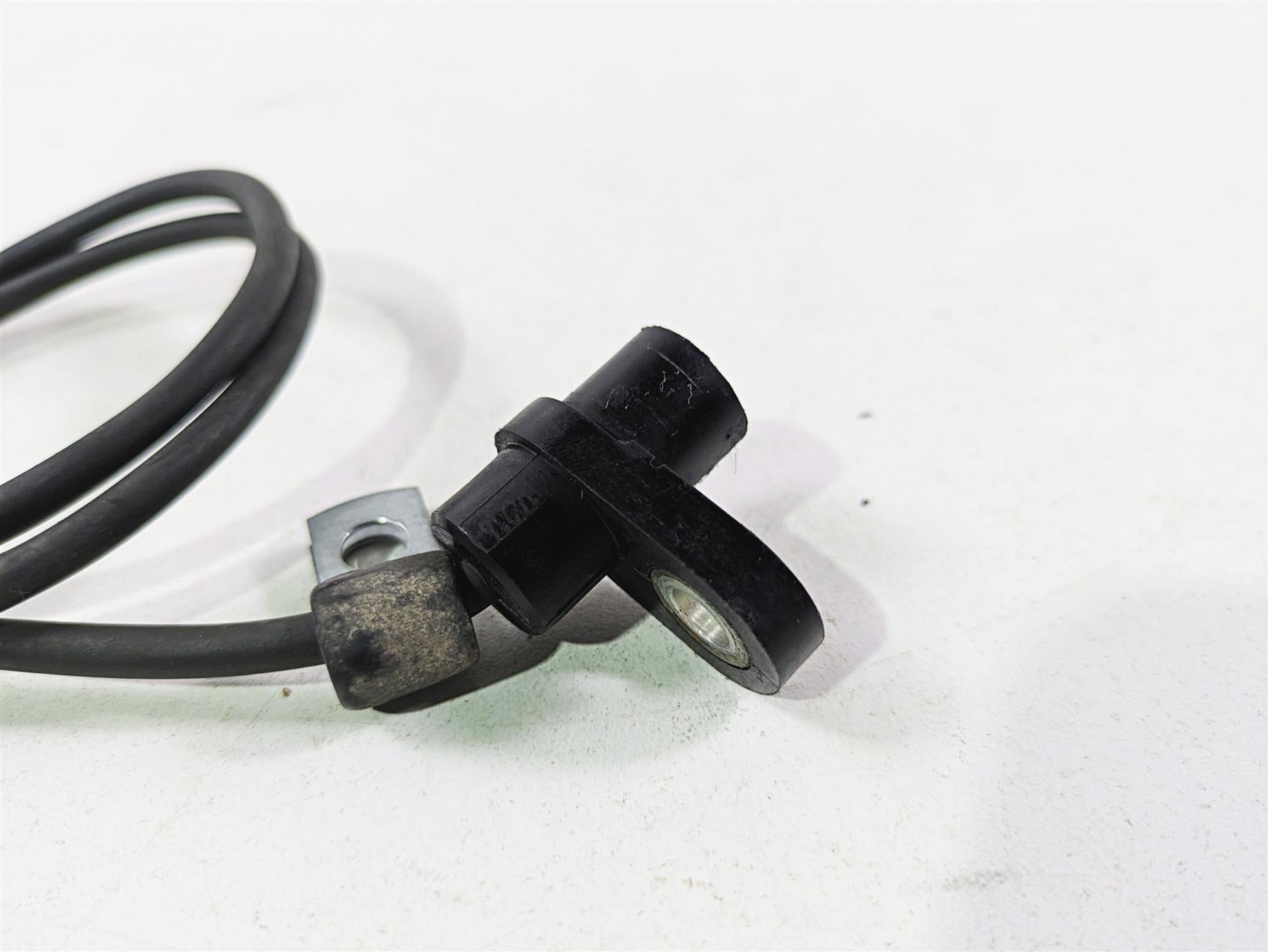 2017 Indian Chieftain Limited Rear Brake Abs Wheel Speed Sensor 4014216 {{ shop.shopifyCountryName }} - Mototech271