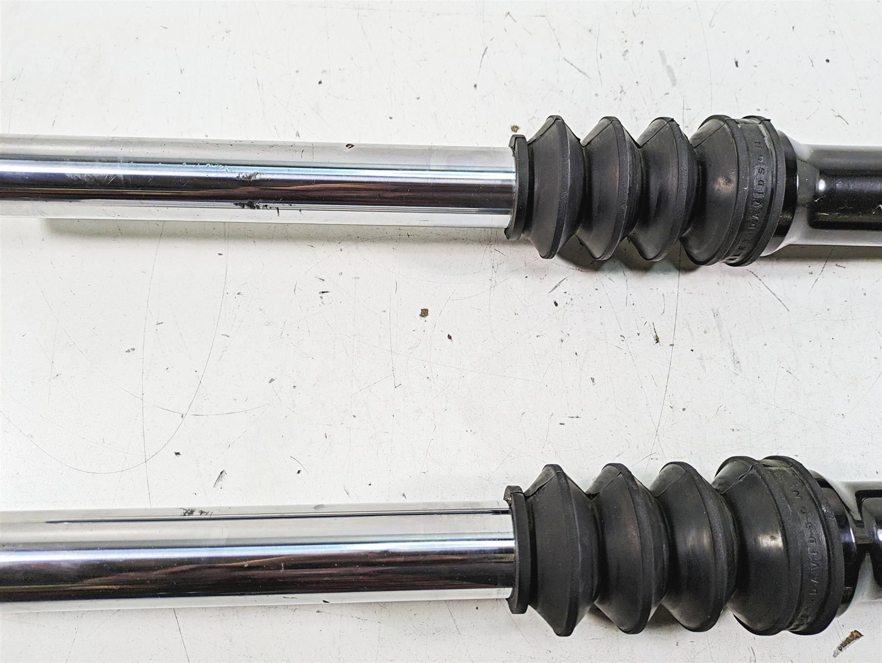 2019 Harley XL883N Sportster Iron Front Fork Legs 39mm -Read 45400087 45400086 {{ shop.shopifyCountryName }} - Mototech271