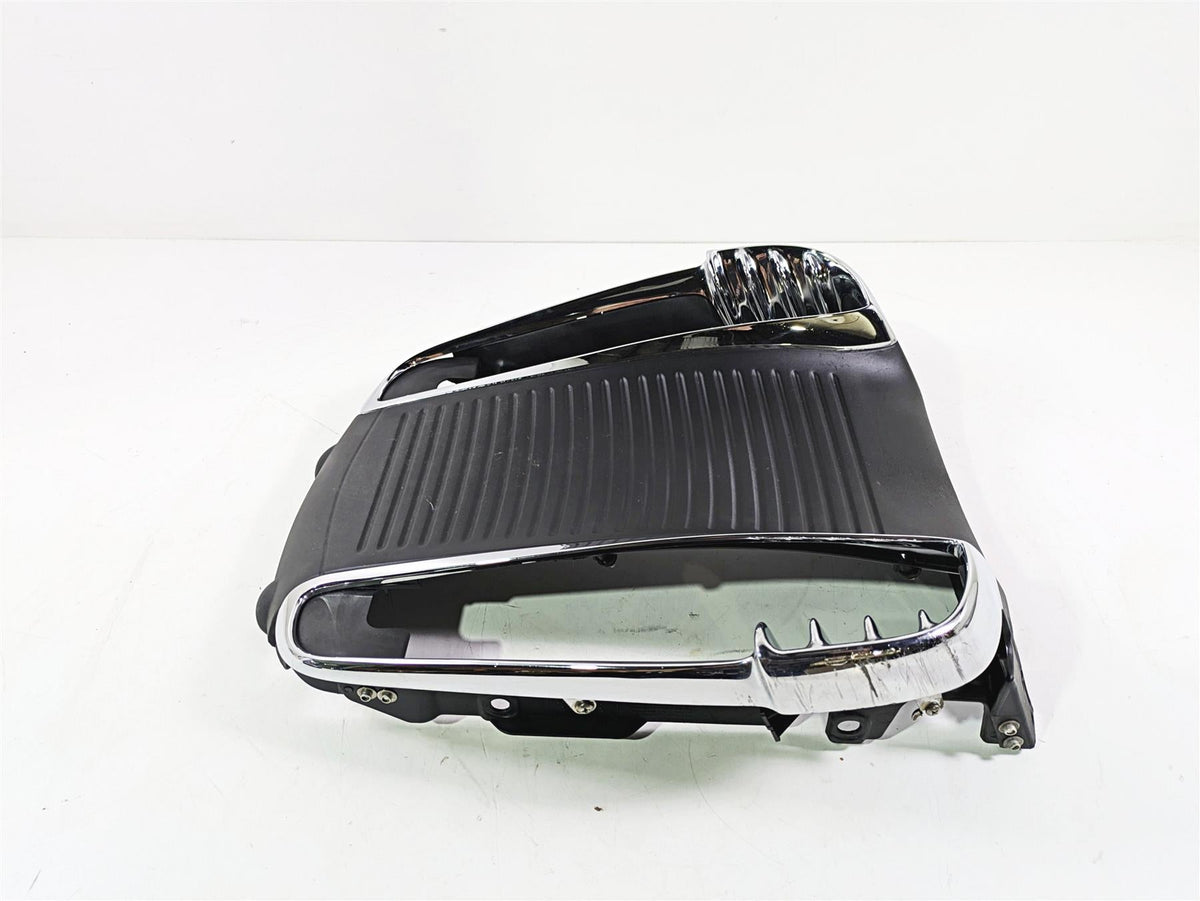 2006 Harley VRSCR Street V-Rod Radiator Center Cover Fairing 26788-01 {{ shop.shopifyCountryName }} - Mototech271