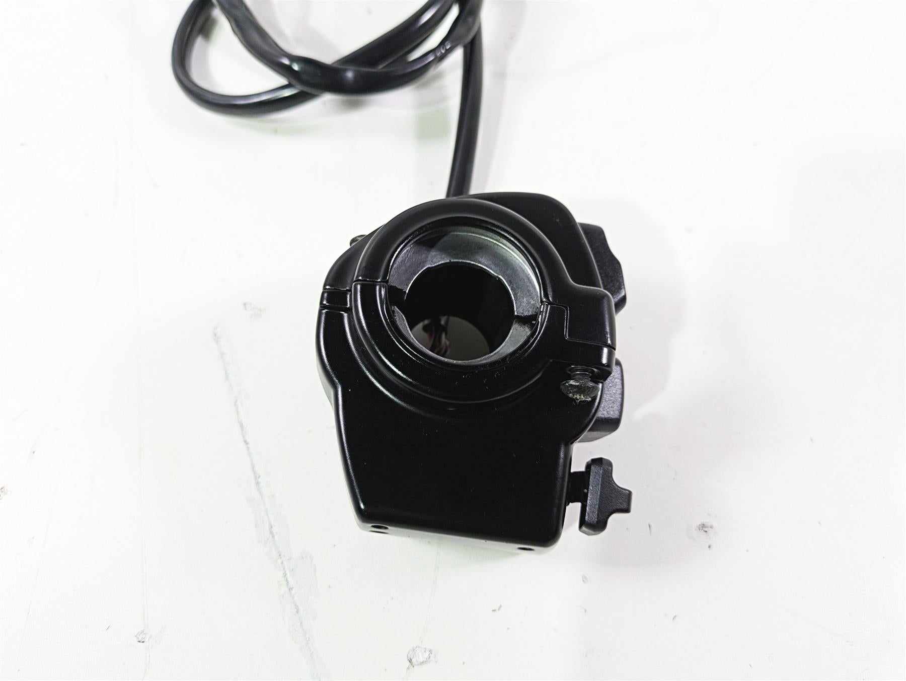 2017 Harley FLS Softail Slim Left Hand Cruise Control Switch 71500292 {{ shop.shopifyCountryName }} - Mototech271