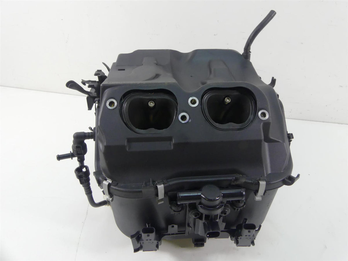 2018 Ducati Panigale 1100 V4 S Throttle Body Air Box Assembly 28221212B {{ shop.shopifyCountryName }} - Mototech271