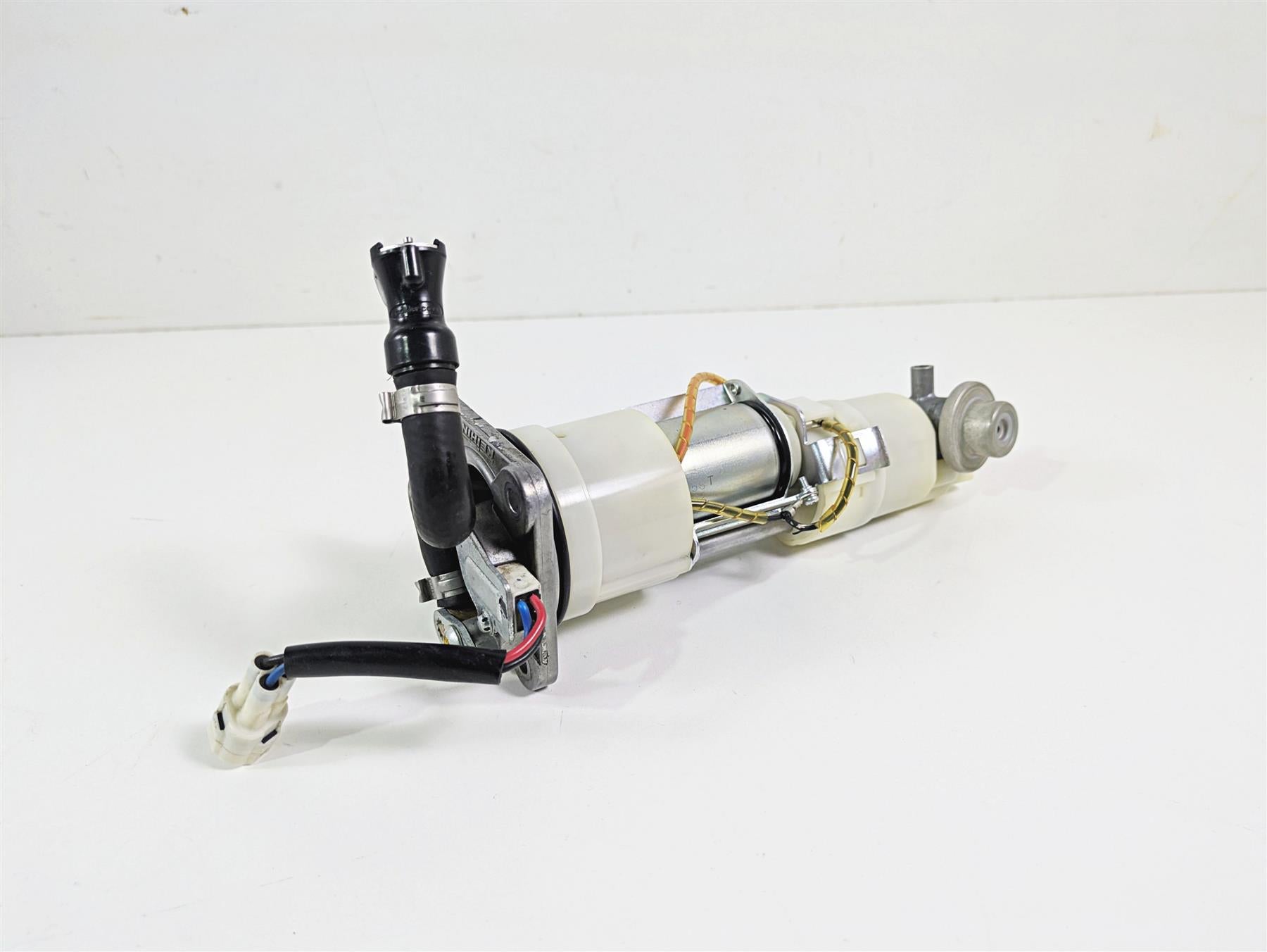 2017 KTM 1290 Super Duke GT Fuel Gas Petrol Pump K60307088100 60307088000 {{ shop.shopifyCountryName }} - Mototech271