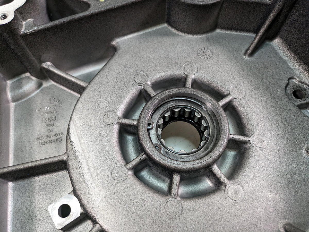 2006 Harley Touring FLHTCUI Electra Glide Inner Primary Drive Cover 60677-01C {{ shop.shopifyCountryName }} - Mototech271