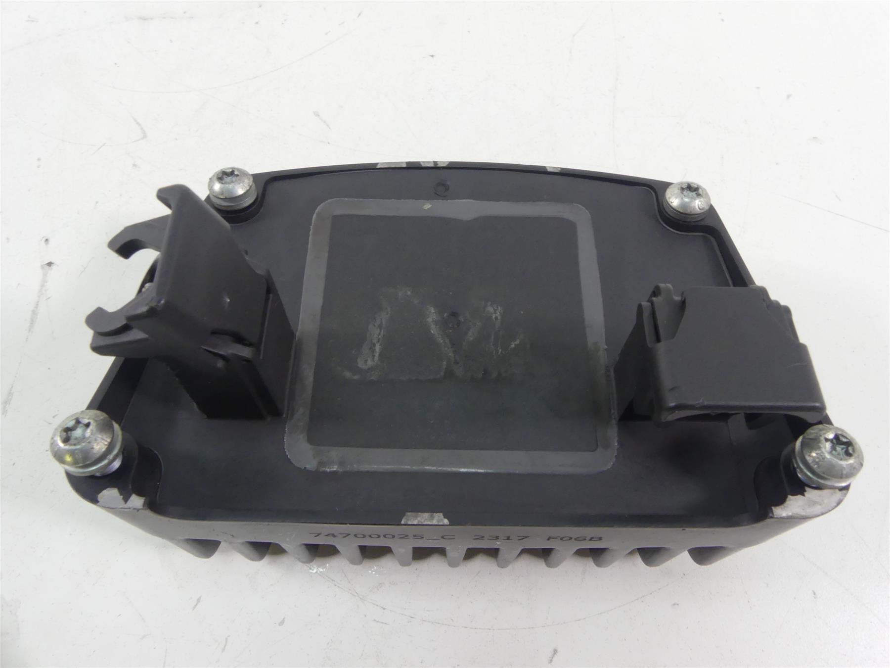 2017 Harley Touring FLHTKL Electra Glide Rectifier Voltage Regulator 74700025 {{ shop.shopifyCountryName }} - Mototech271