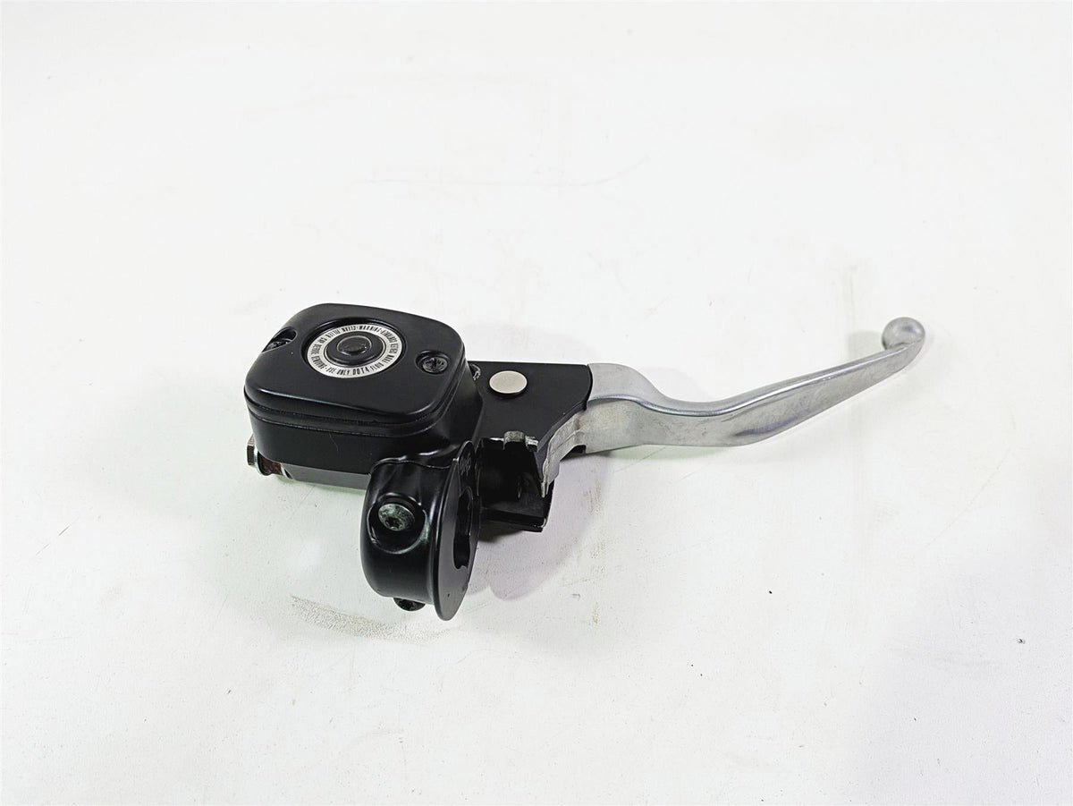 2014 Harley FLS Softail Slim Front Brake Master Cylinder 9/16" 45029-11D {{ shop.shopifyCountryName }} - Mototech271