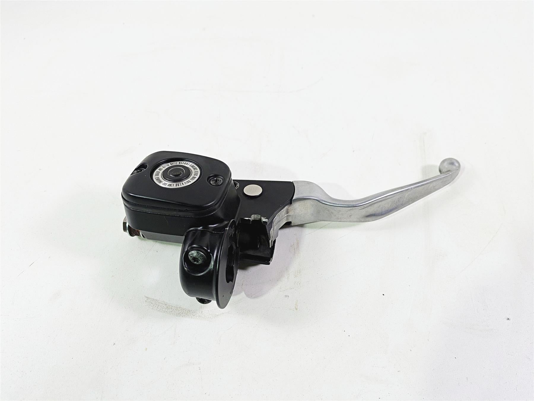 2014 Harley FLS Softail Slim Front Brake Master Cylinder 9/16" 45029-11D {{ shop.shopifyCountryName }} - Mototech271