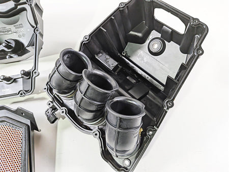 2022 Triumph Tiger 900 GT Pro Air Box Cleaner Breather & Tubes Set T2209565 {{ shop.shopifyCountryName }} - Mototech271
