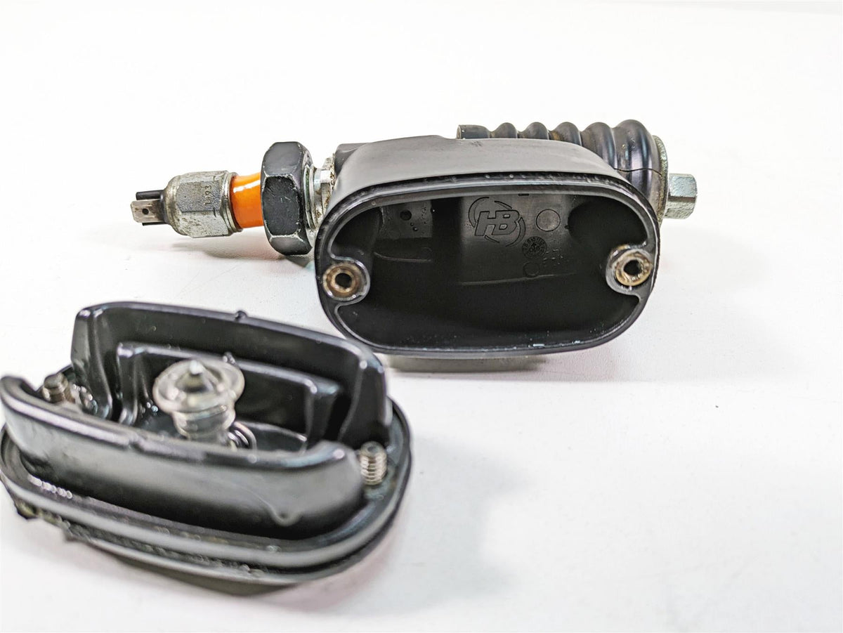 2009 Harley FXDF Dyna Fat Bob Rear Brake Master Cylinder 42474-06C {{ shop.shopifyCountryName }} - Mototech271