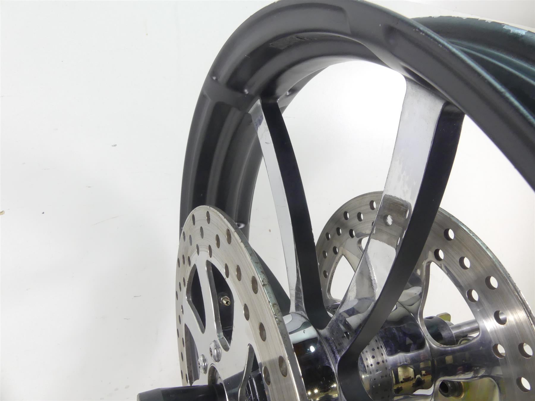 2013 Harley Touring FLTRX Road Glide Custom Front Wheel Rim Agitator 21x3 {{ shop.shopifyCountryName }} - Mototech271