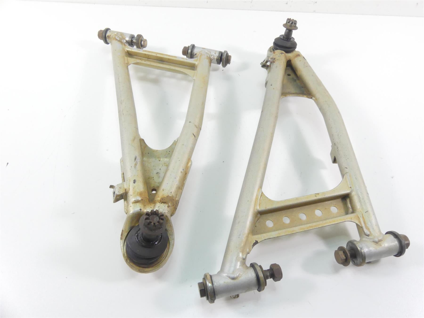 2016 Yamaha YXZ1000 R EPS SE Front Upper Control Arm Set 2HC-F3505-30-00 {{ shop.shopifyCountryName }} - Mototech271